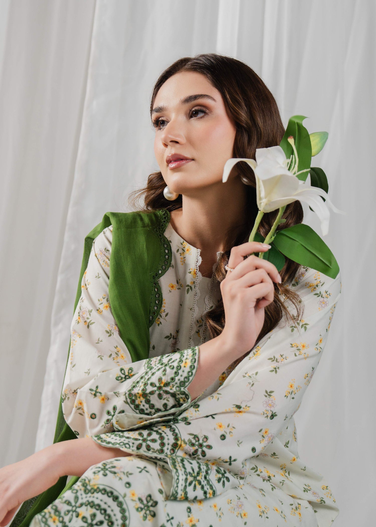 Buzzazi Ivory Yellow Printed Suit Women 3pcs