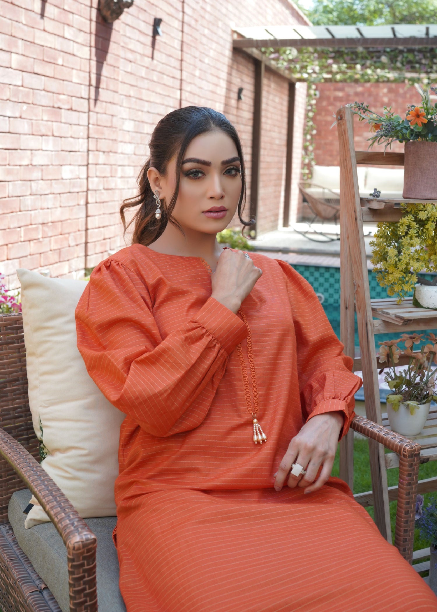 Yolo Pret GOLDEN STRIPE MAISURI LAWN SOLID R24 0001 Women 2pcs