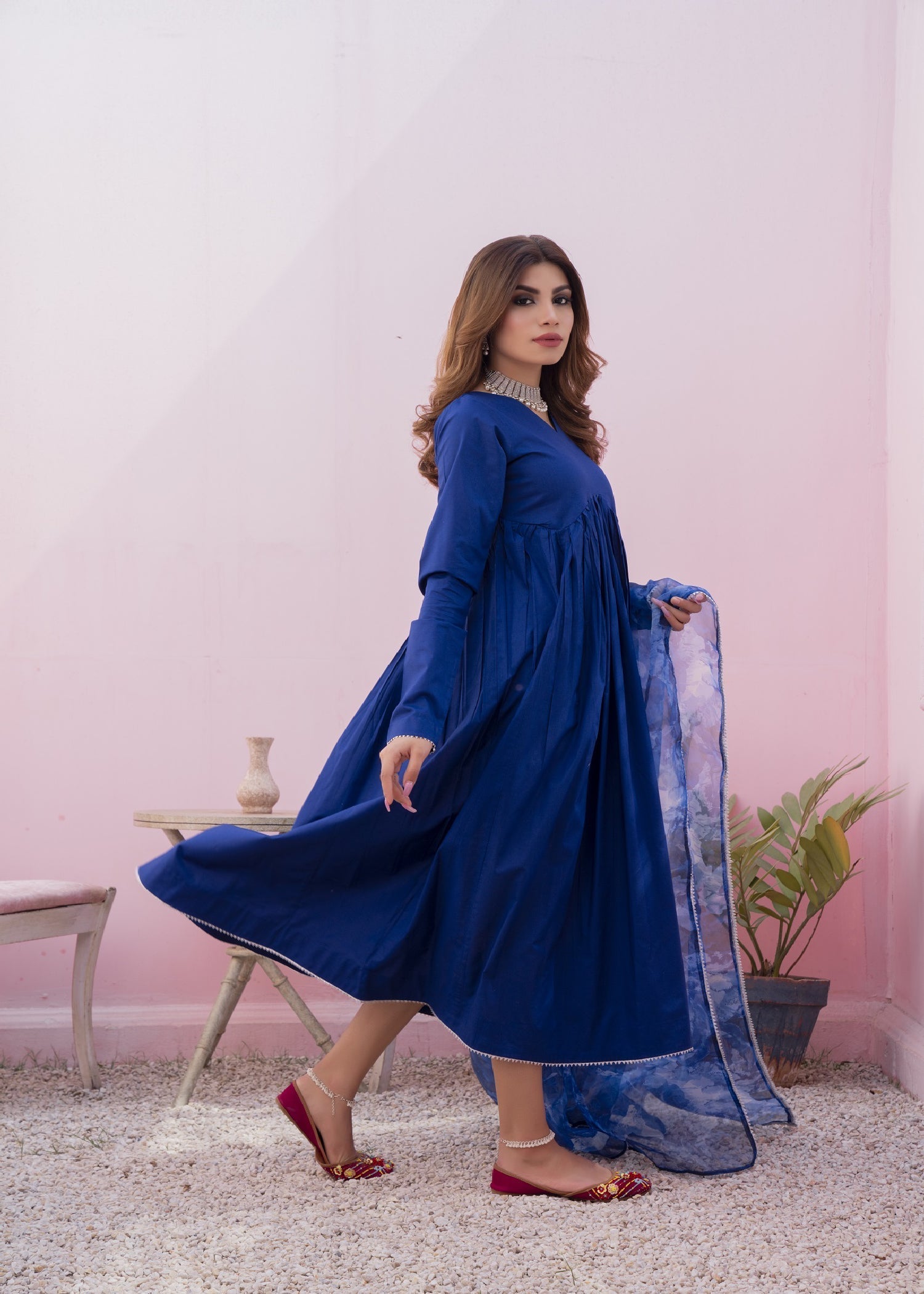 Emeralds ROSHAN JAHAN Women 1pcs