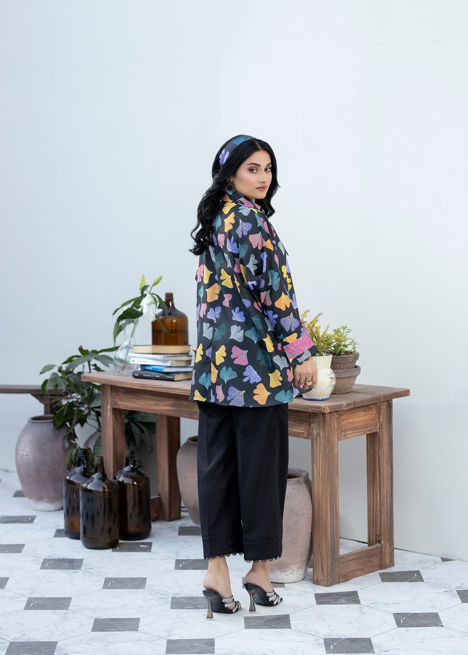 La Rosaa LEE 24 07 Black Women 1pcs