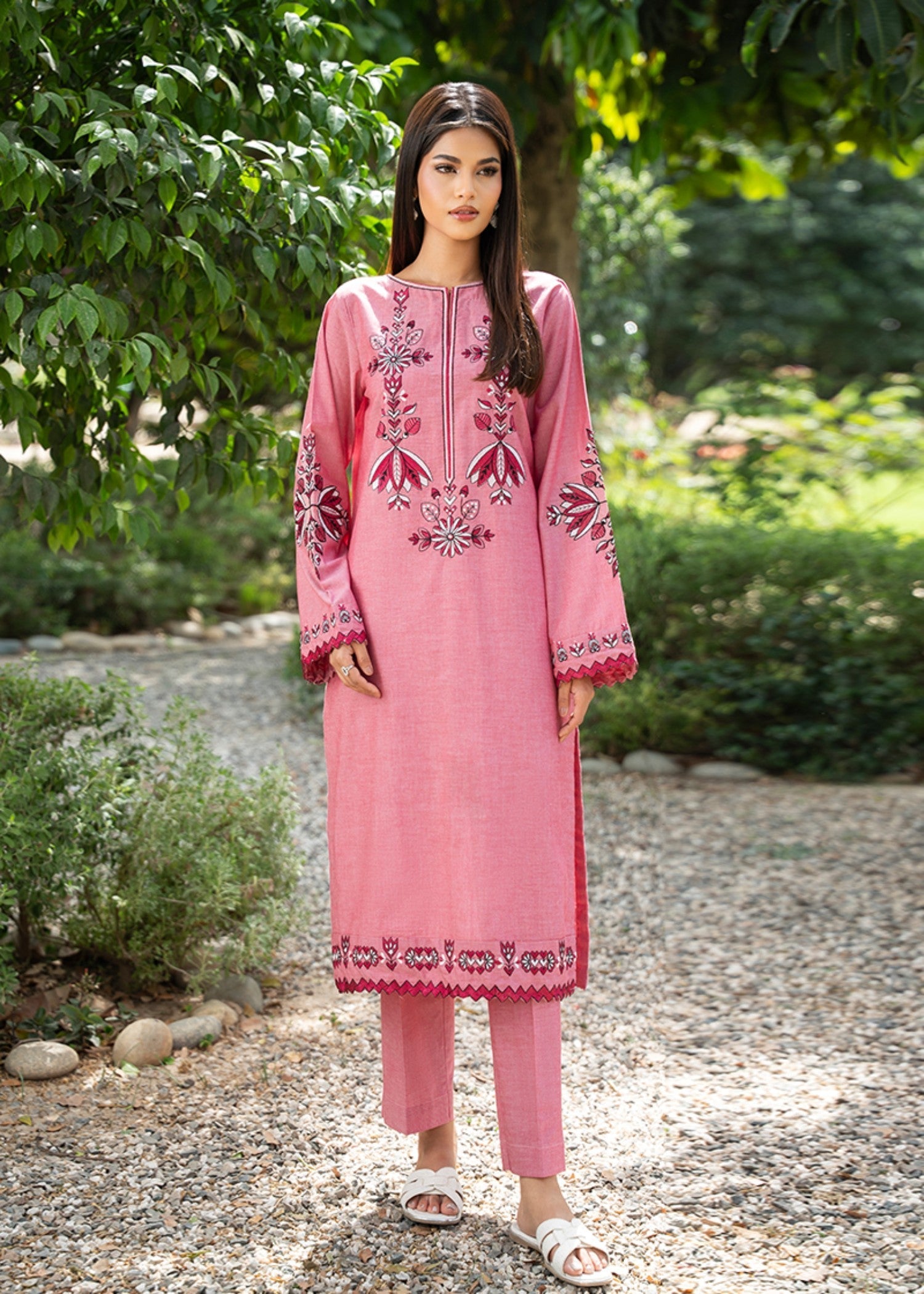 Kross Kulture Embroidered Chambery Suit Women 2pcs