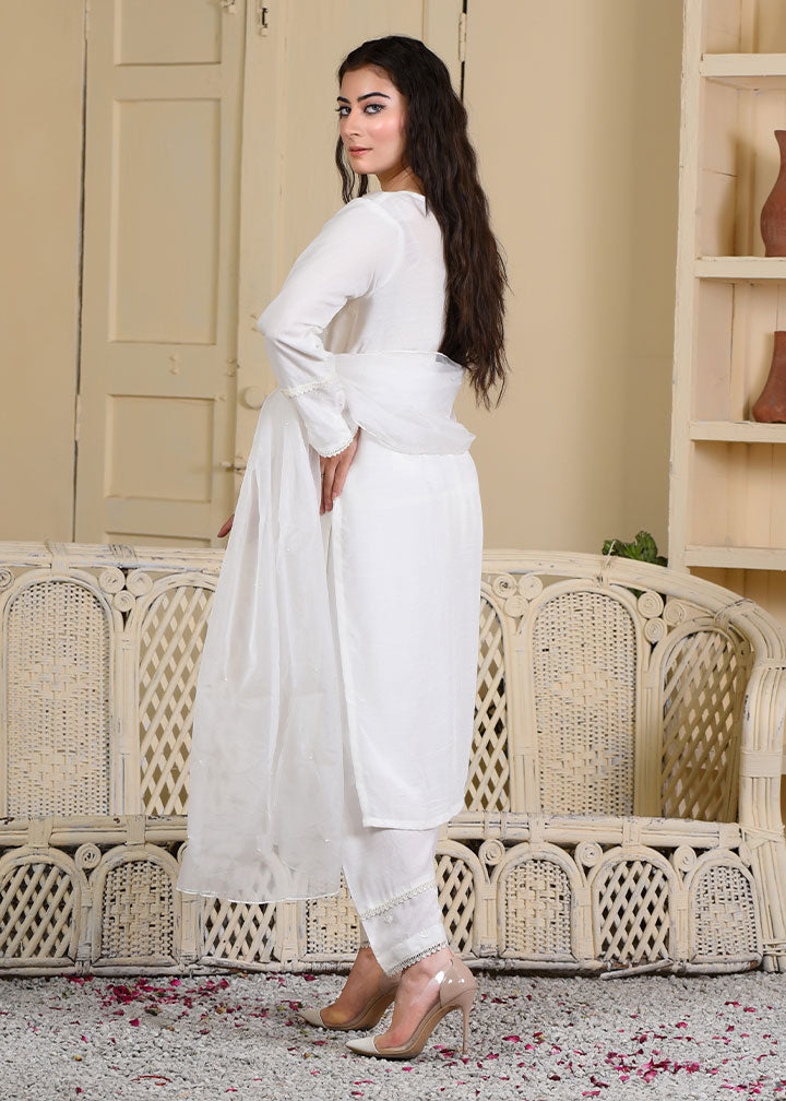 Alazffum WHITE LADYLIKE Women