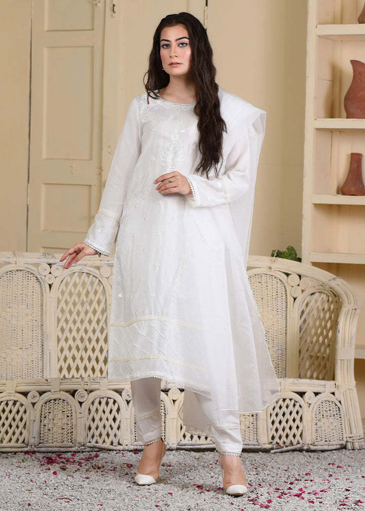 Alazffum WHITE LADYLIKE Women