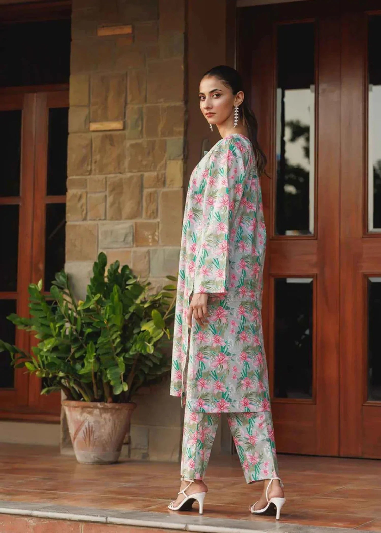 Zarasi Breeze Stitched Lawn Suit | Timeless Bloom Women 2pcs