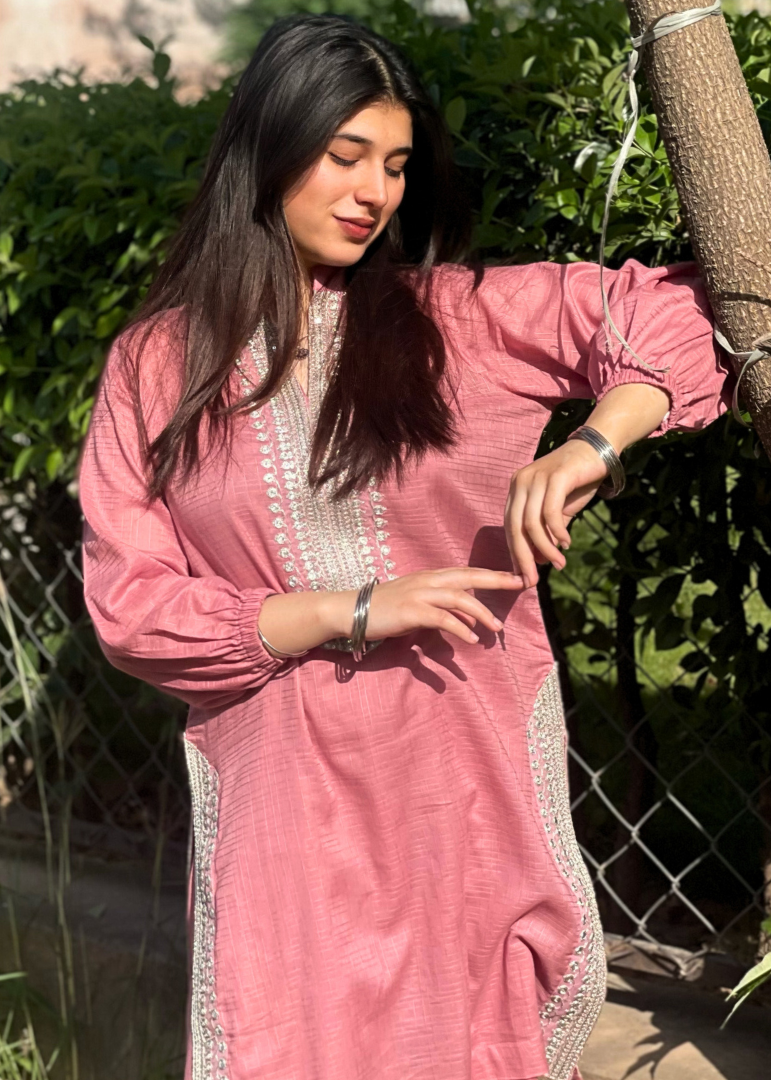Haya'S Creation Embroidered Tea Pink Tarkashi Lawn with Farshi Shalwar Women 2pcs