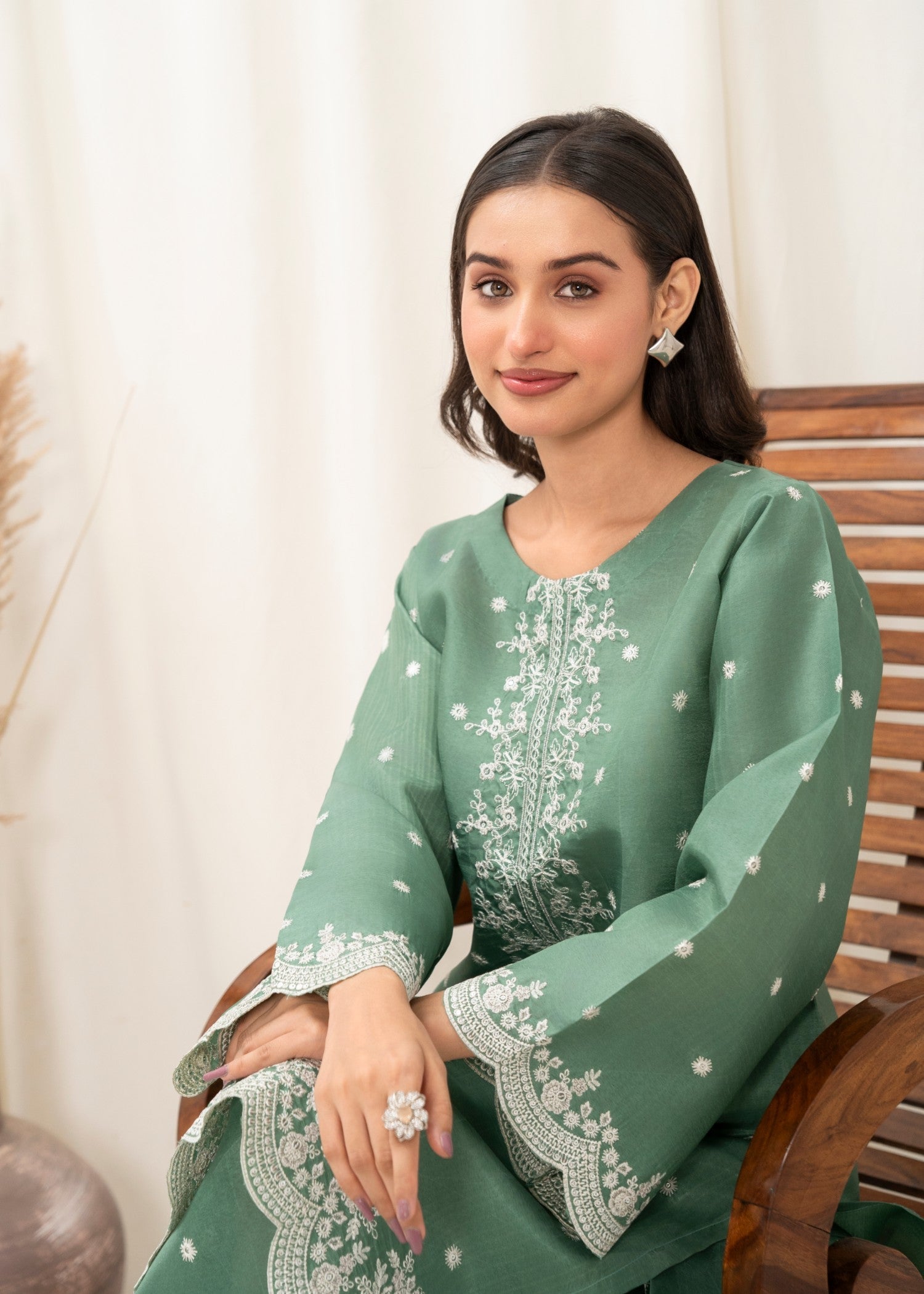 Gulle Eida Farshi Elegance Women 2pcs