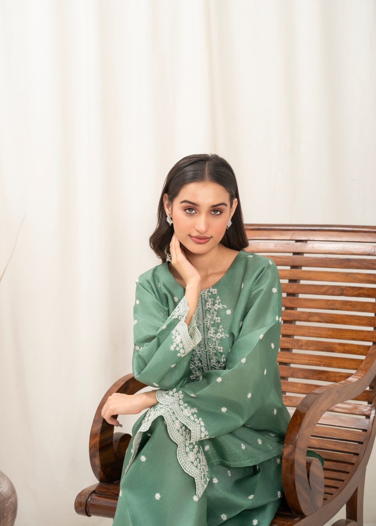 Gulle Eida Farshi Elegance Women 2pcs