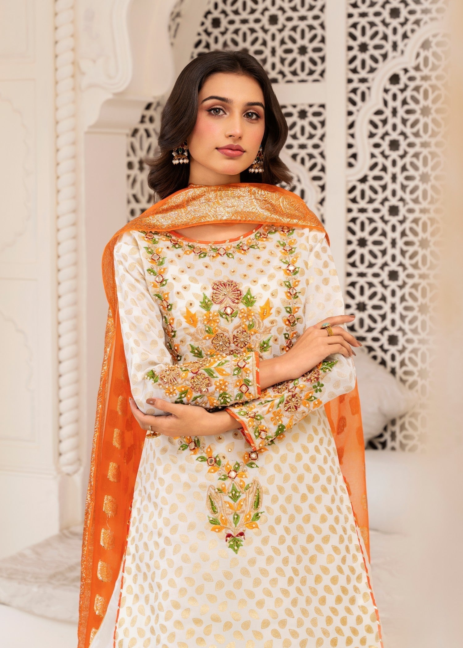 Miss & Mrs Siza white sharar Women 3pcs