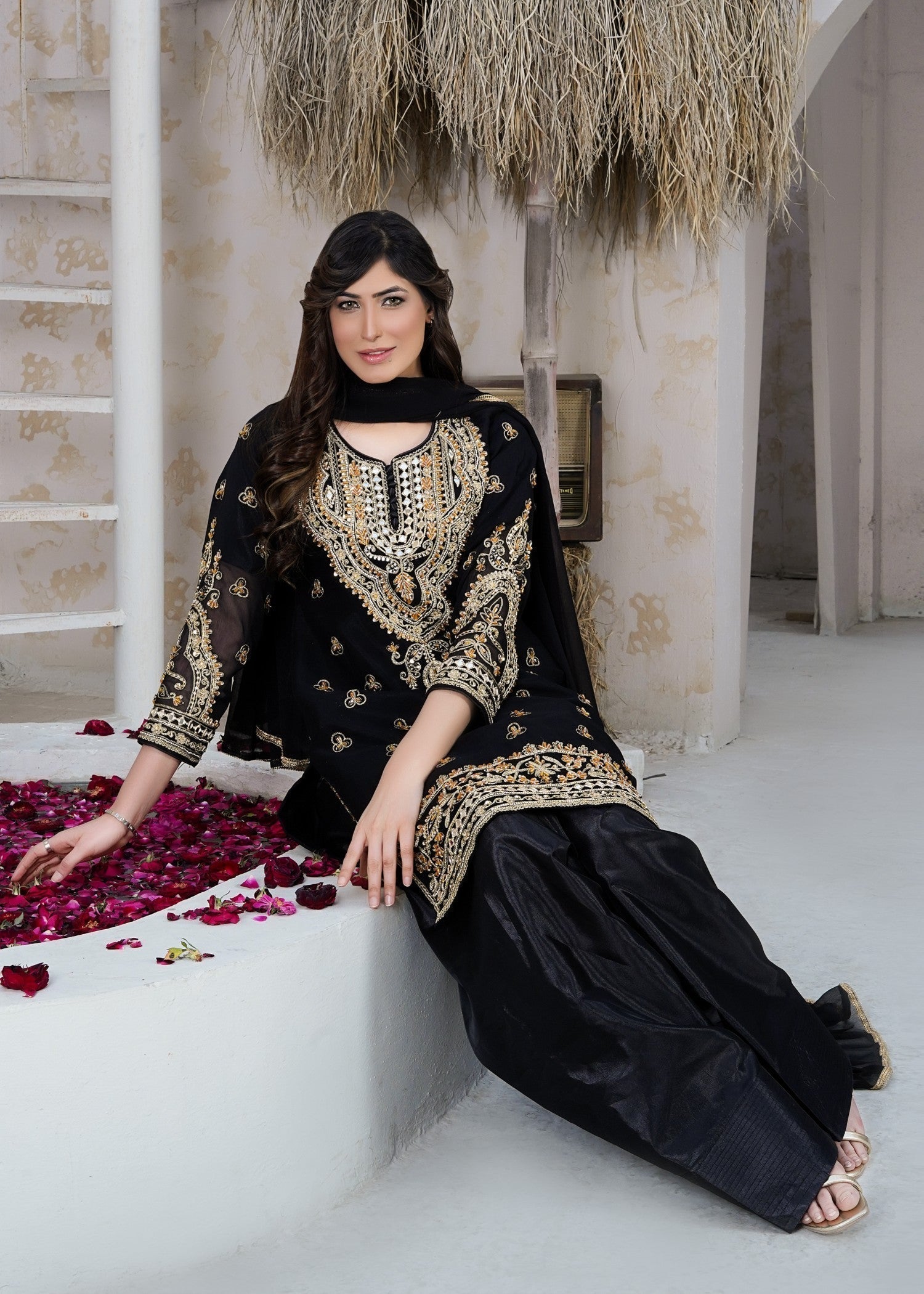 Miss & Mrs Farhsi ari ada mirror. Women 3pcs