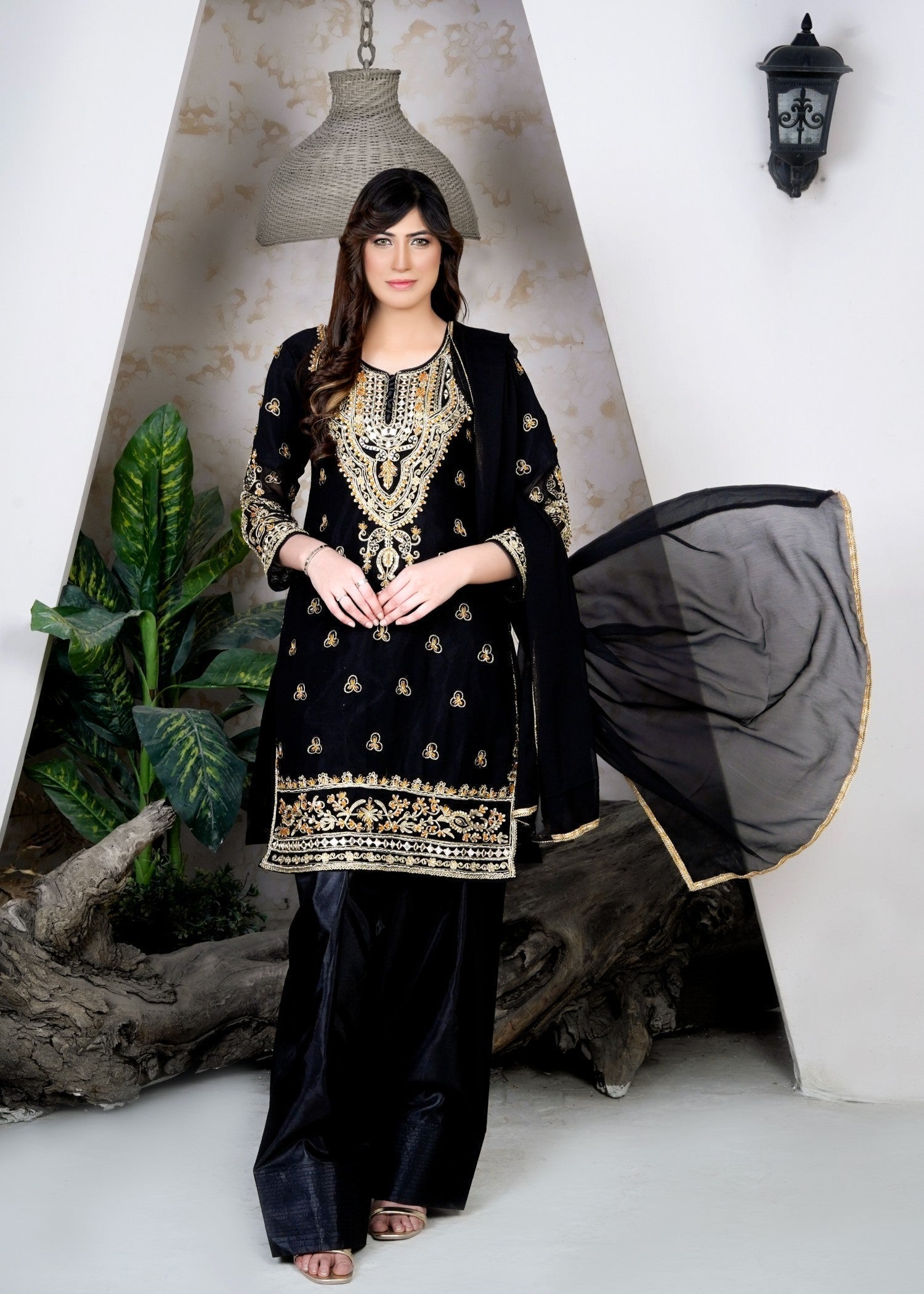 Miss & Mrs Farhsi ari ada mirror. Women 3pcs