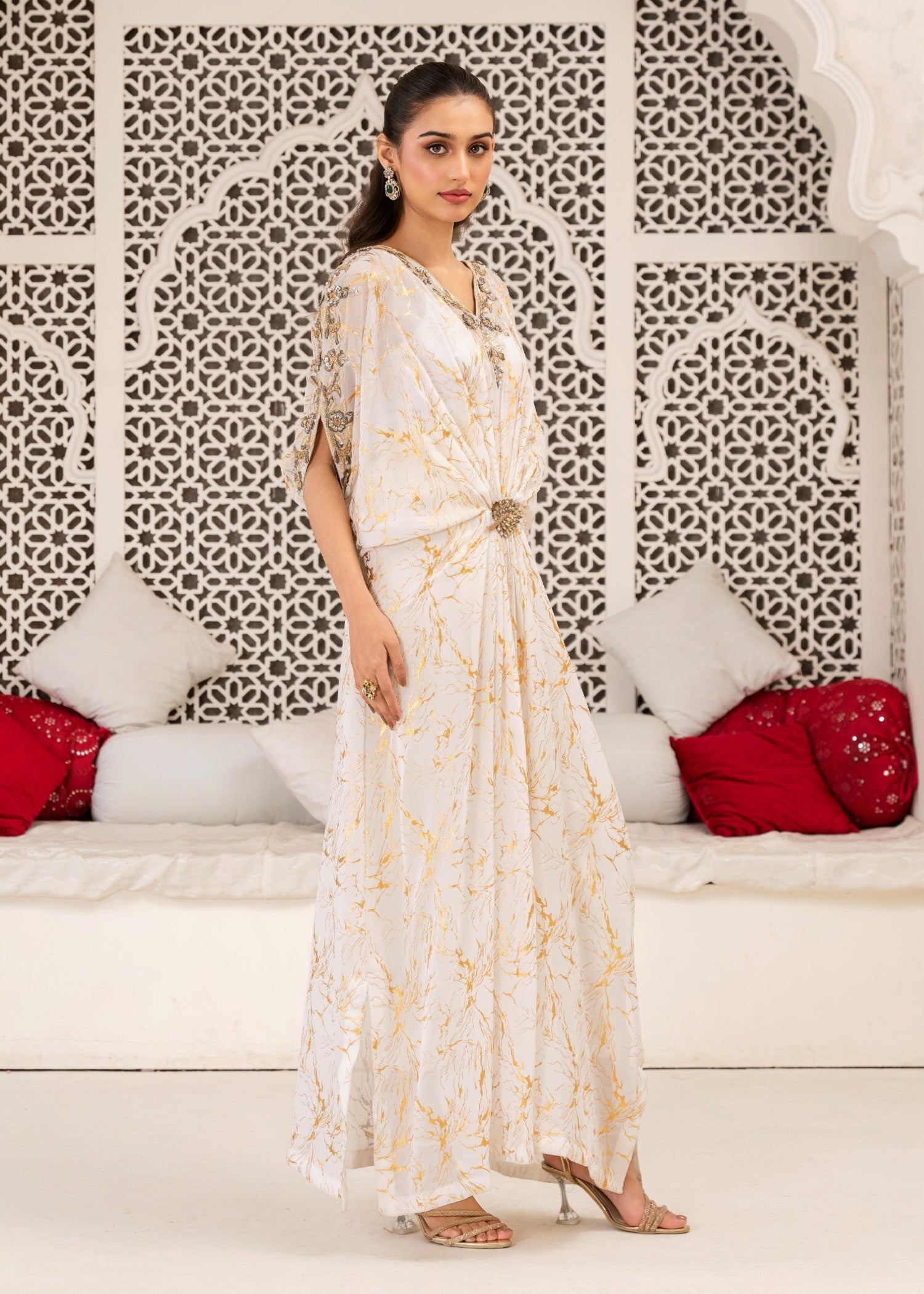 Miss & Mrs White kaftan Women 1pcs