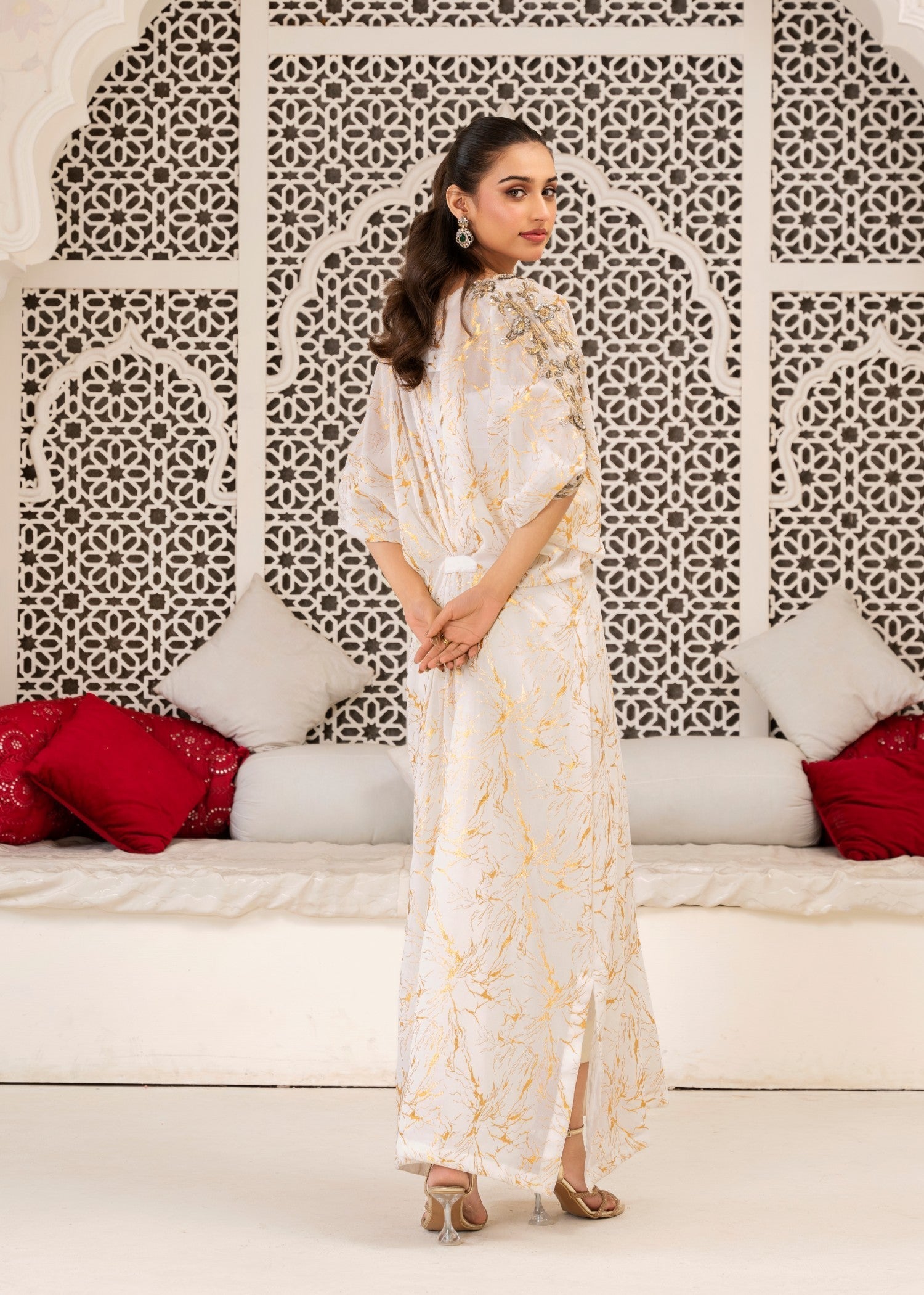 Miss & Mrs White kaftan Women 1pcs