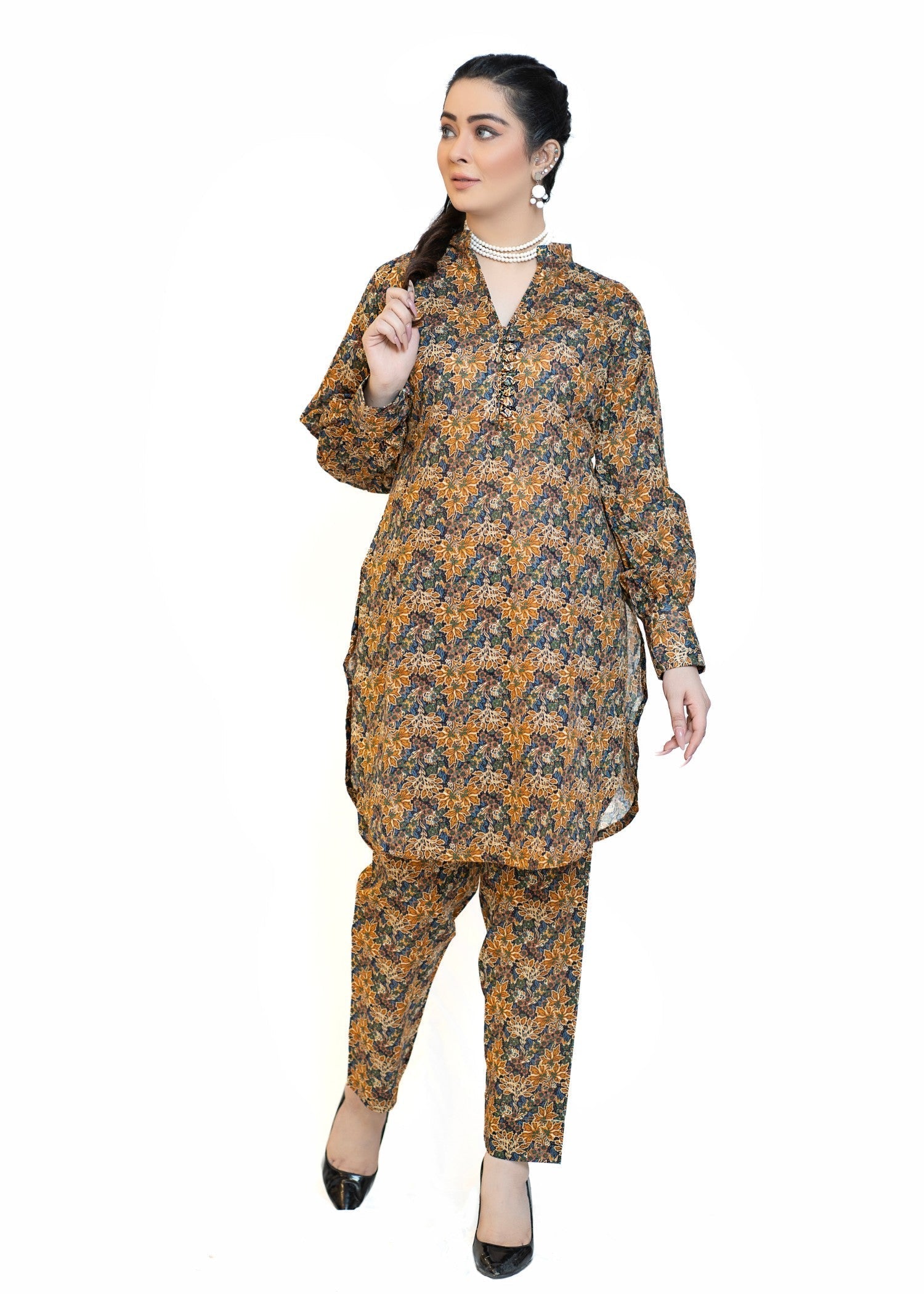 Miss & Mrs 2 pic lawn gol chak Women 2pcs