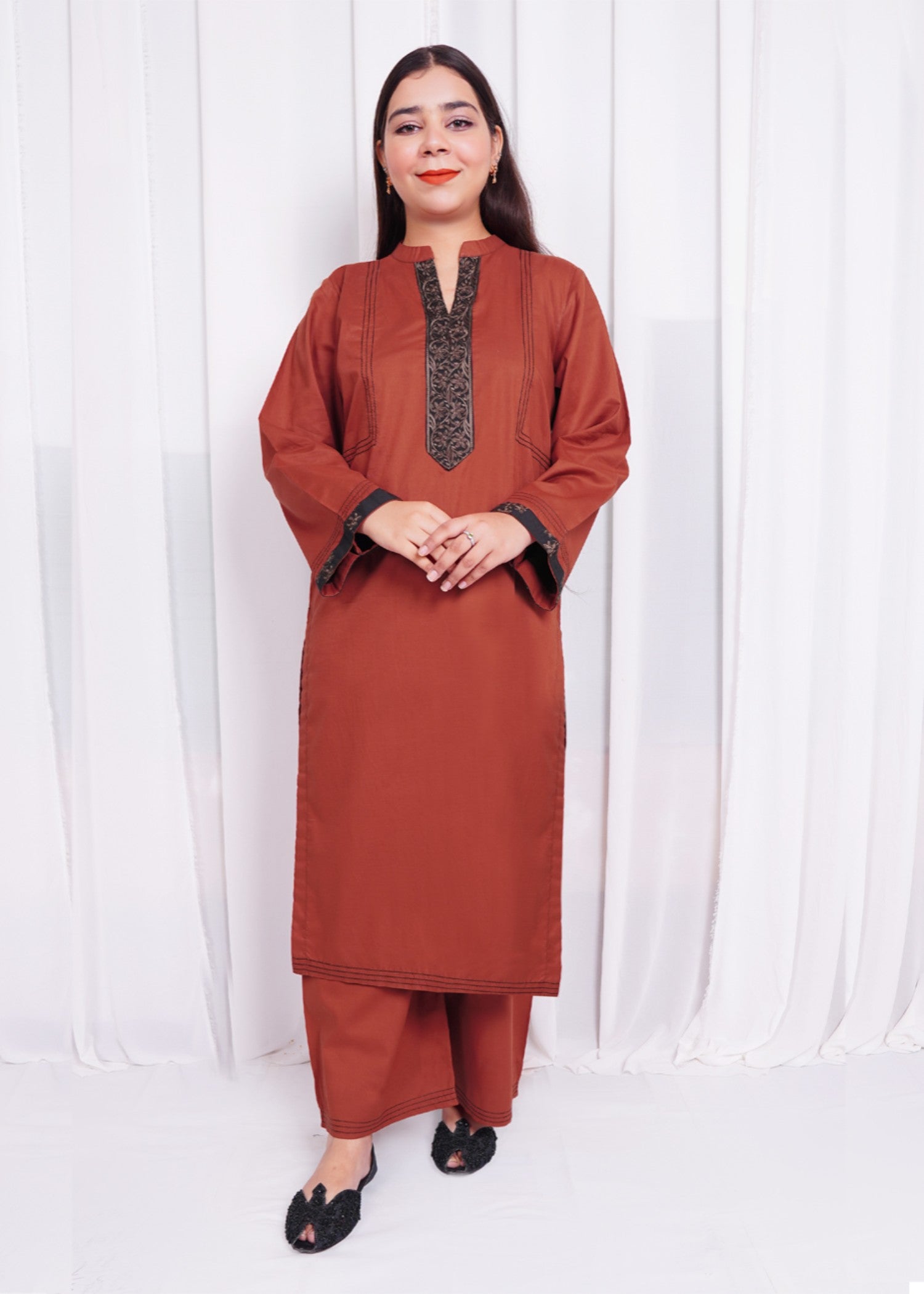 Pretbee Rust Embroidered Cotton Kurta Set Women 2pcs