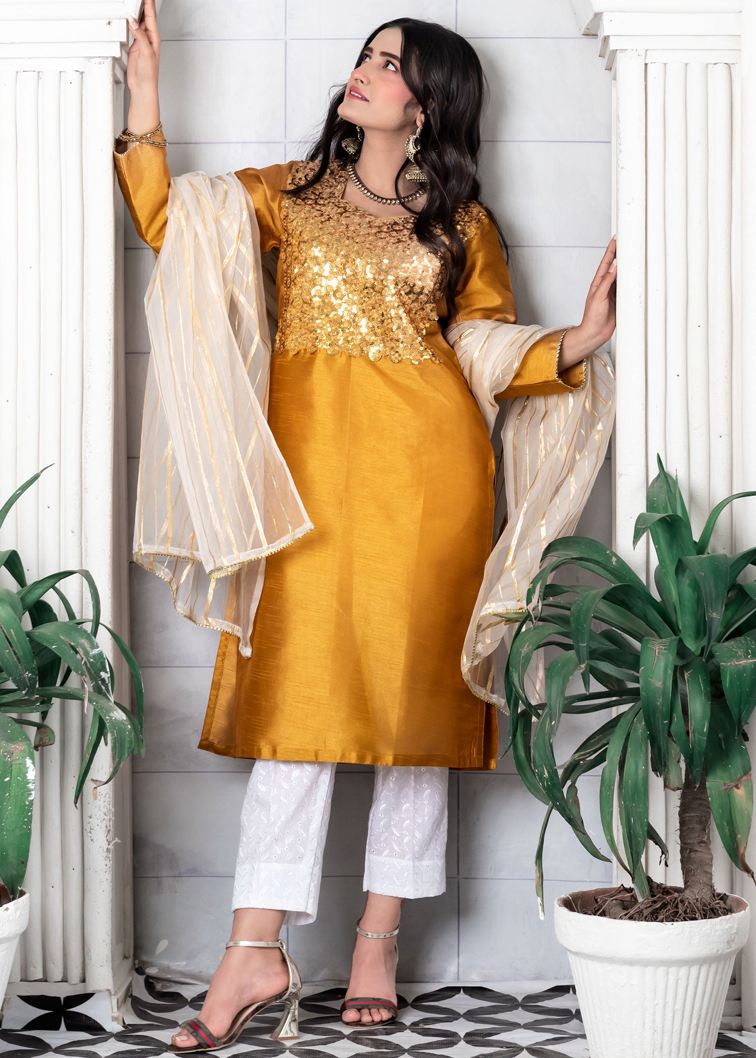 A&J Mommy and Me Gold Women 3pcs