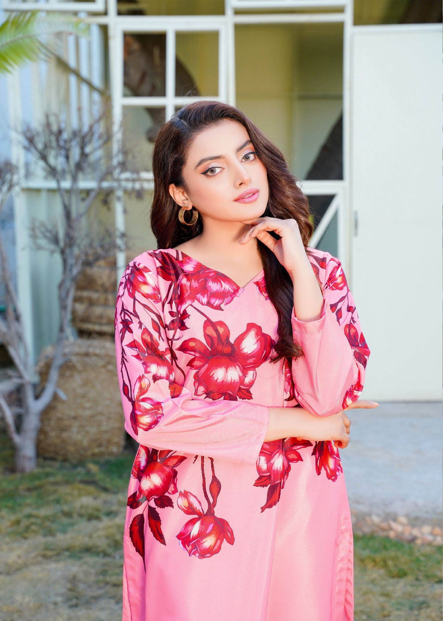 Athena Apparels Lumina: Pink Long Shirt With Red Floral Work 394 Women 1pcs