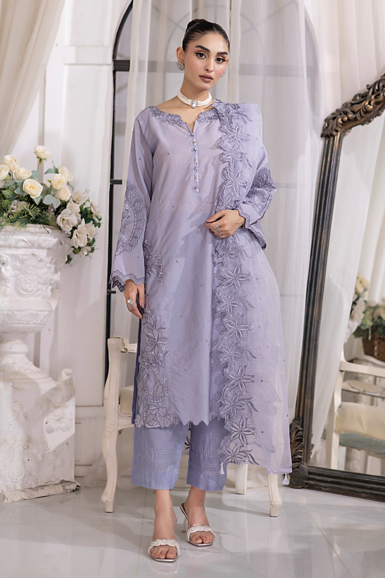 Lakhany Ready to wear Embroidered Raw Silk With Embroidered Organza Dupatta Women 3pcs