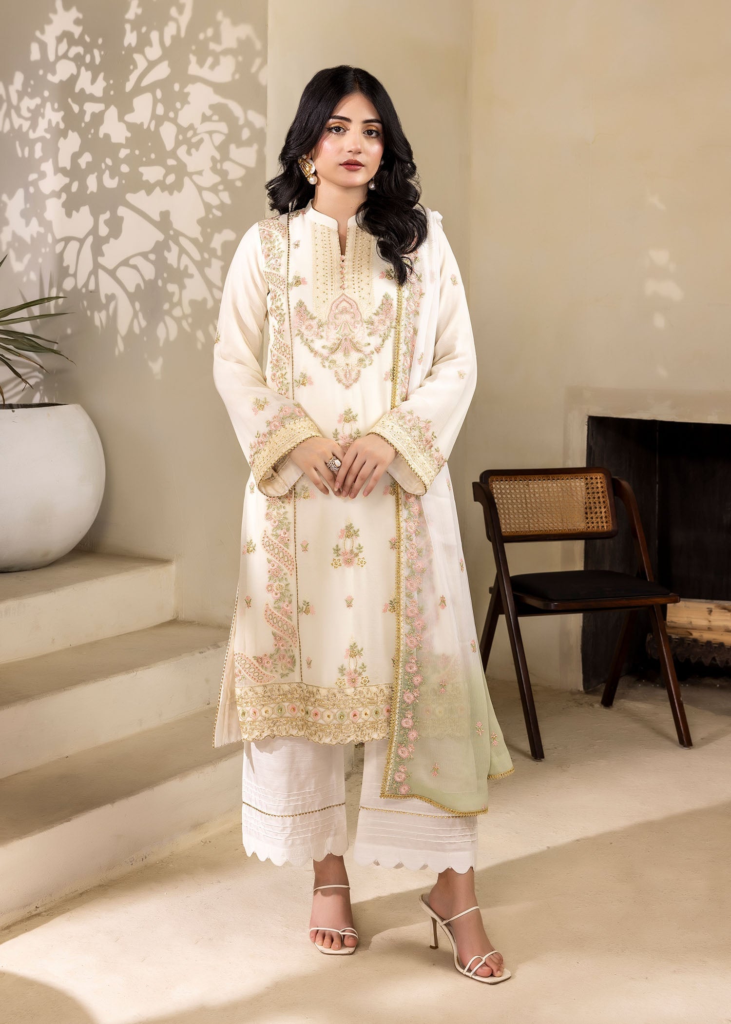 Kanwal Zainab BLOOMING GARDEN Women 3pcs