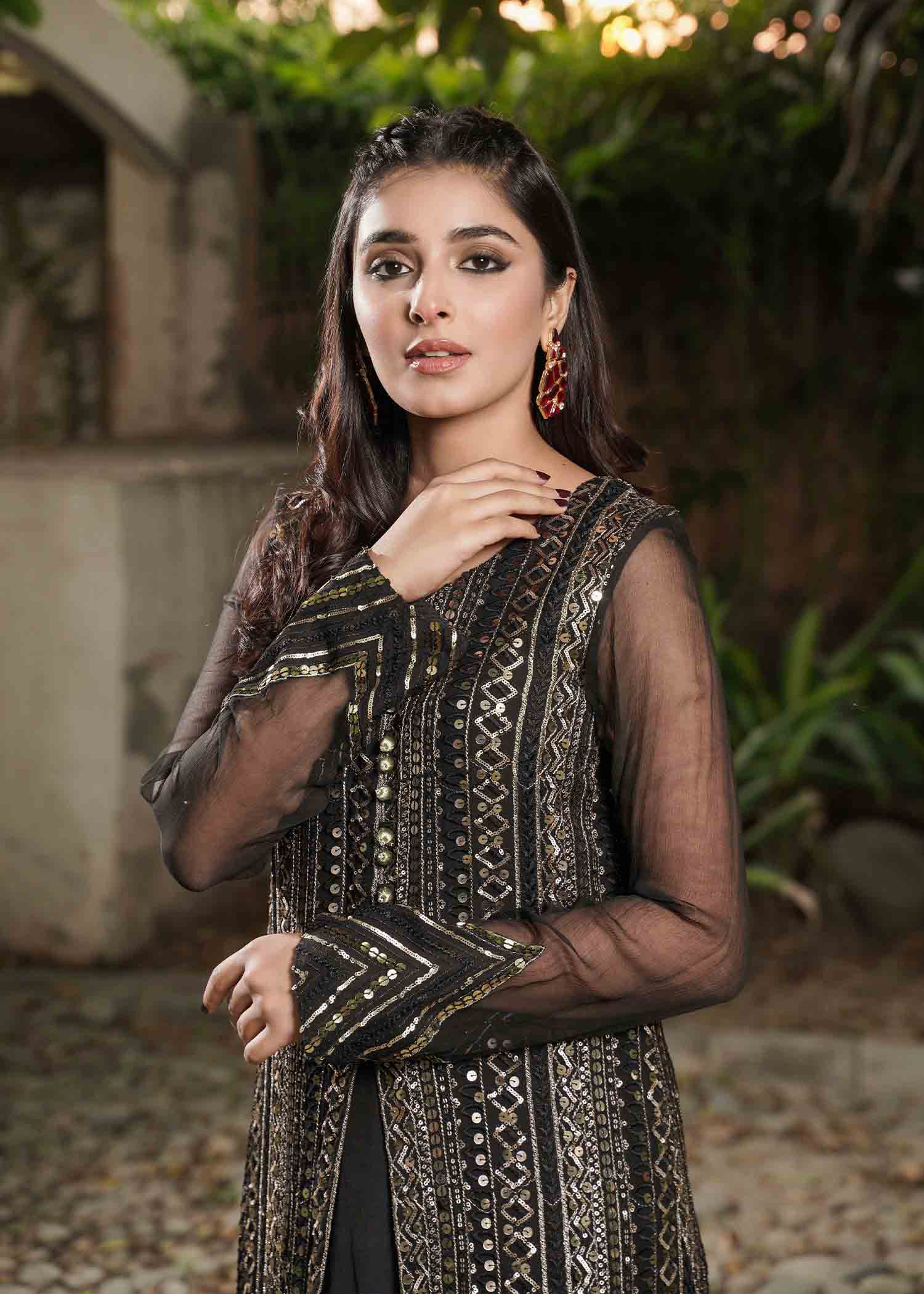 Rang-e-Haya Ufaq/Black Women 4pcs