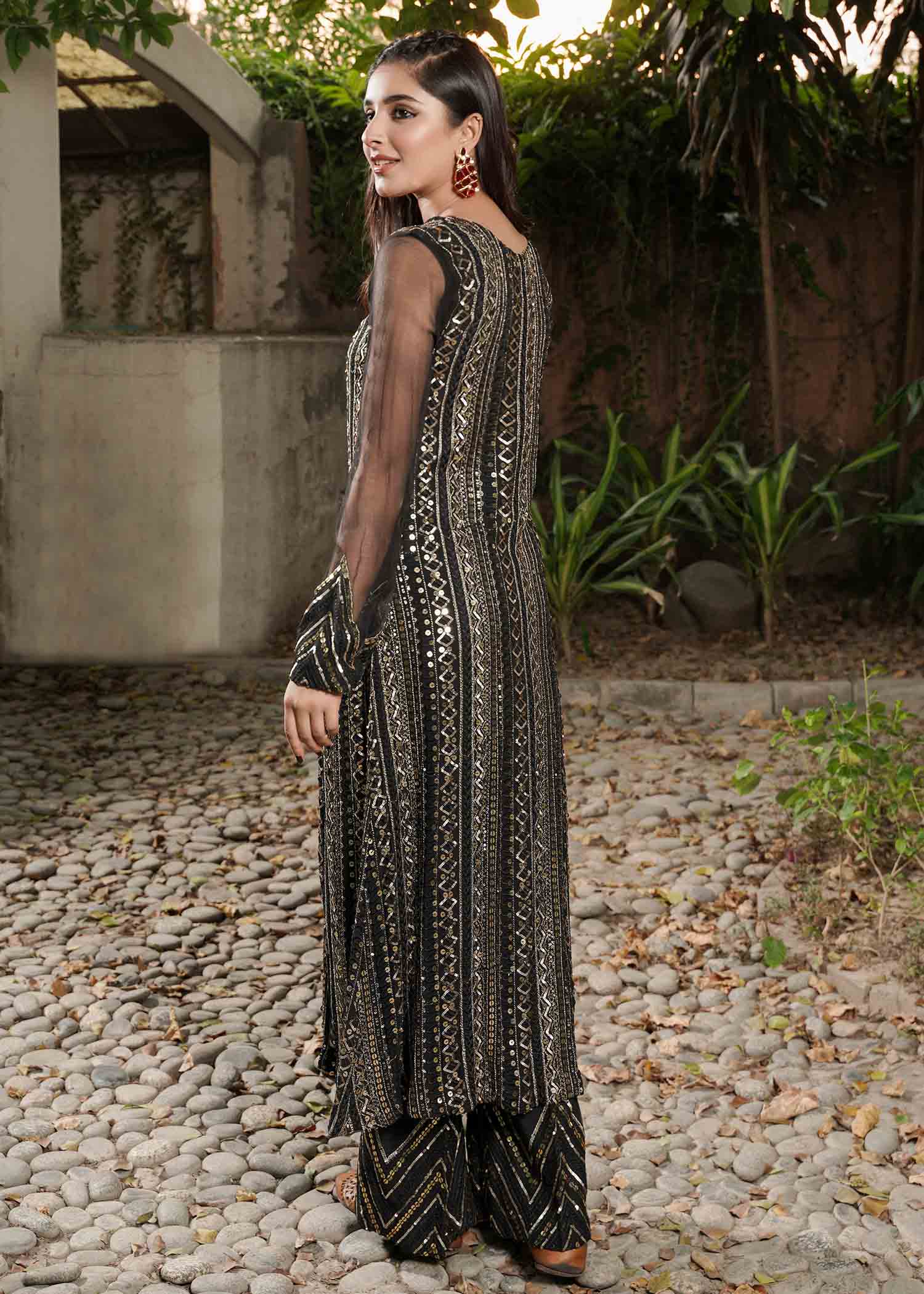 Rang-e-Haya Ufaq/Black Women 4pcs