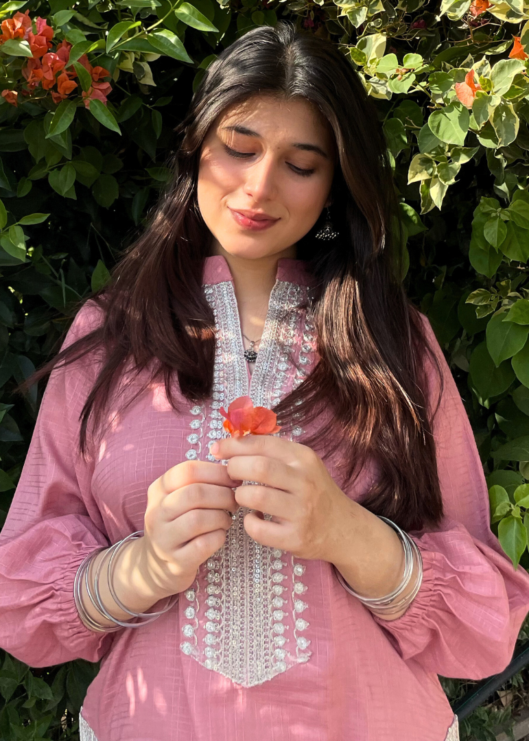 Haya'S Creation Embroidered Tea Pink Tarkashi Lawn with Farshi Shalwar Women 2pcs