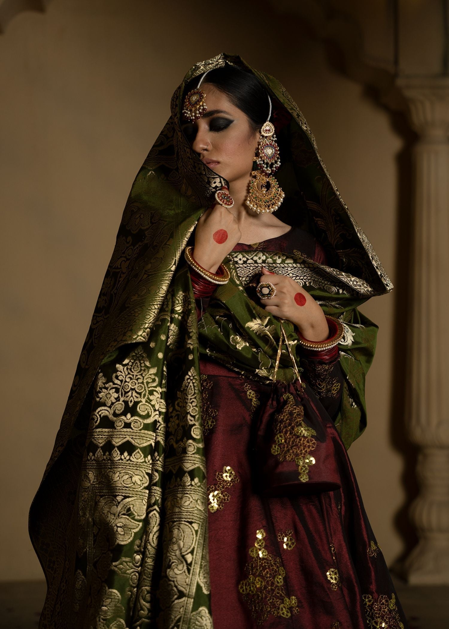 Tabassum Noor Bano Women 1pcs