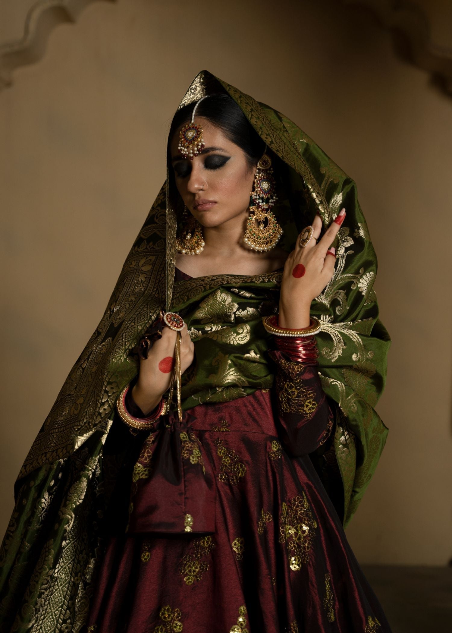 Tabassum Noor Bano Women 1pcs