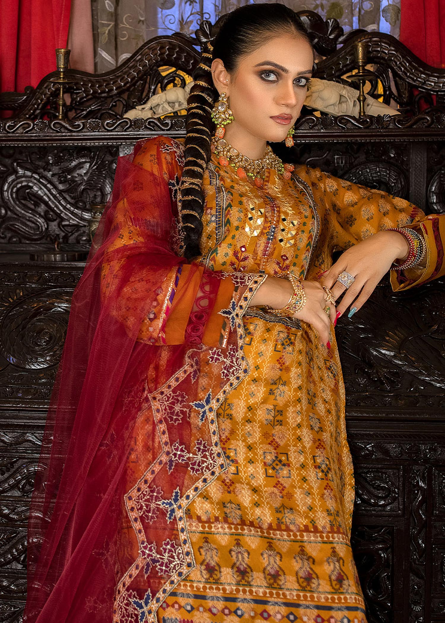 Madame Embroidered Jacquard Suit 2516 Women 3pcs