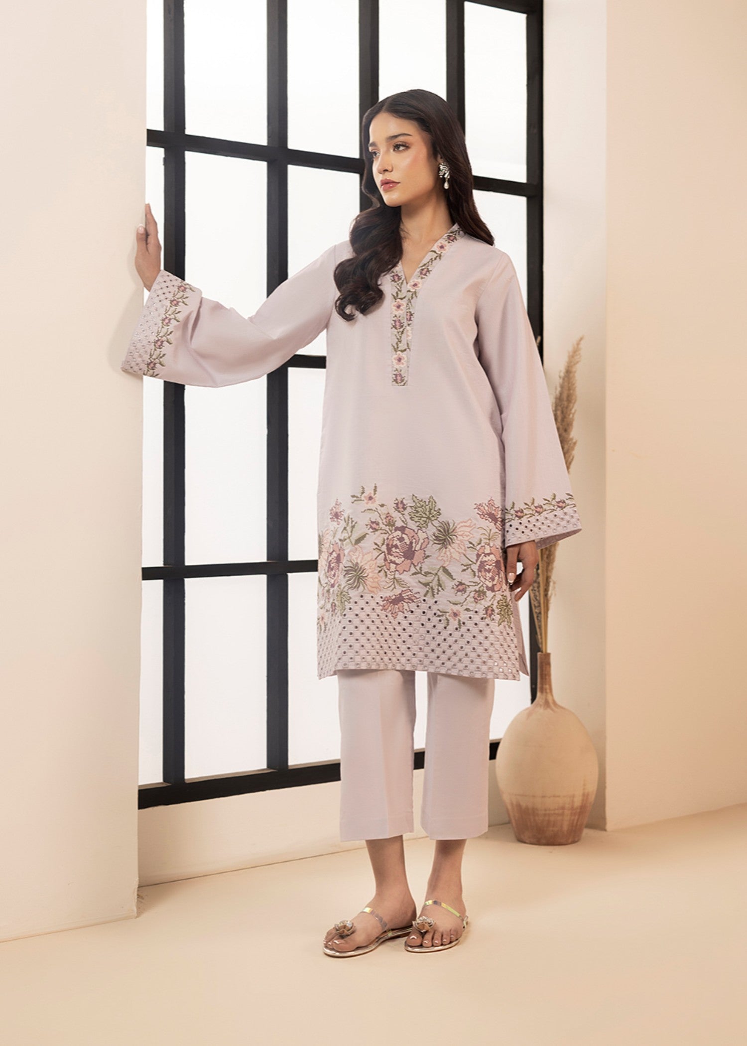 Cinq Apparel Laven Women 2pcs