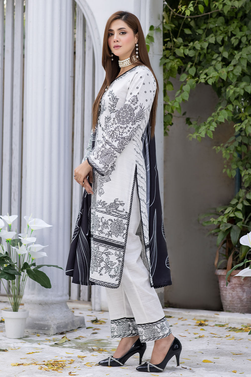 Madame Screen Printed Cotton Lawn Suit 7002 Women 3pcs