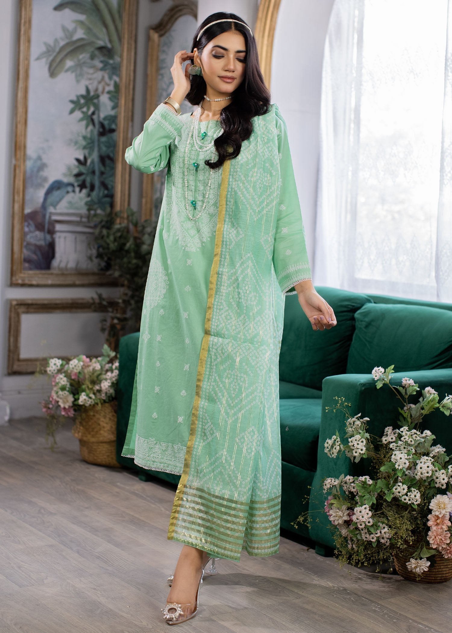 Madame Emboss Printed Lawn Suit 7019 Women 3pcs