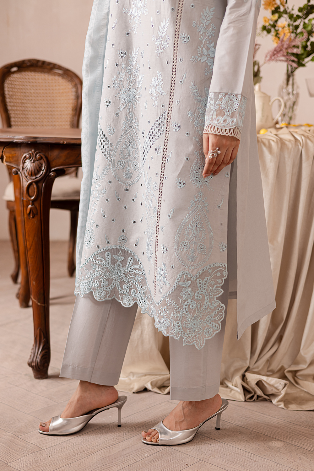 Esra Embroidered Lawn FL 25 04 Women 3pcs