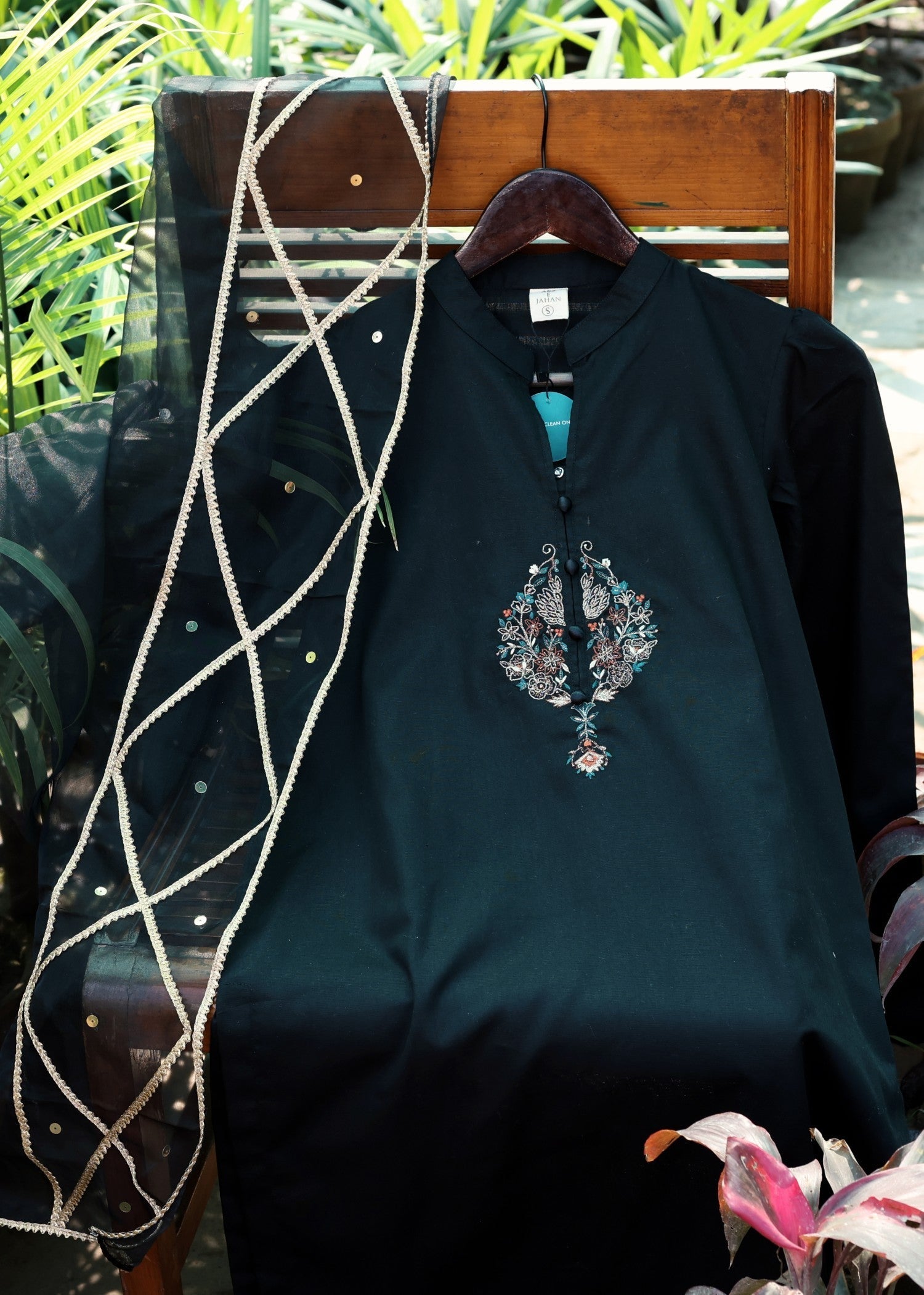 Aks-e-Jahan LAMYA Women 2pcs