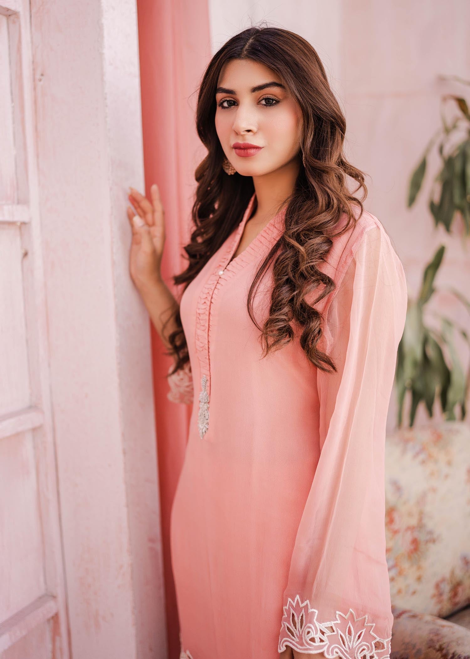 Manaal Arfeen Pretty Pink