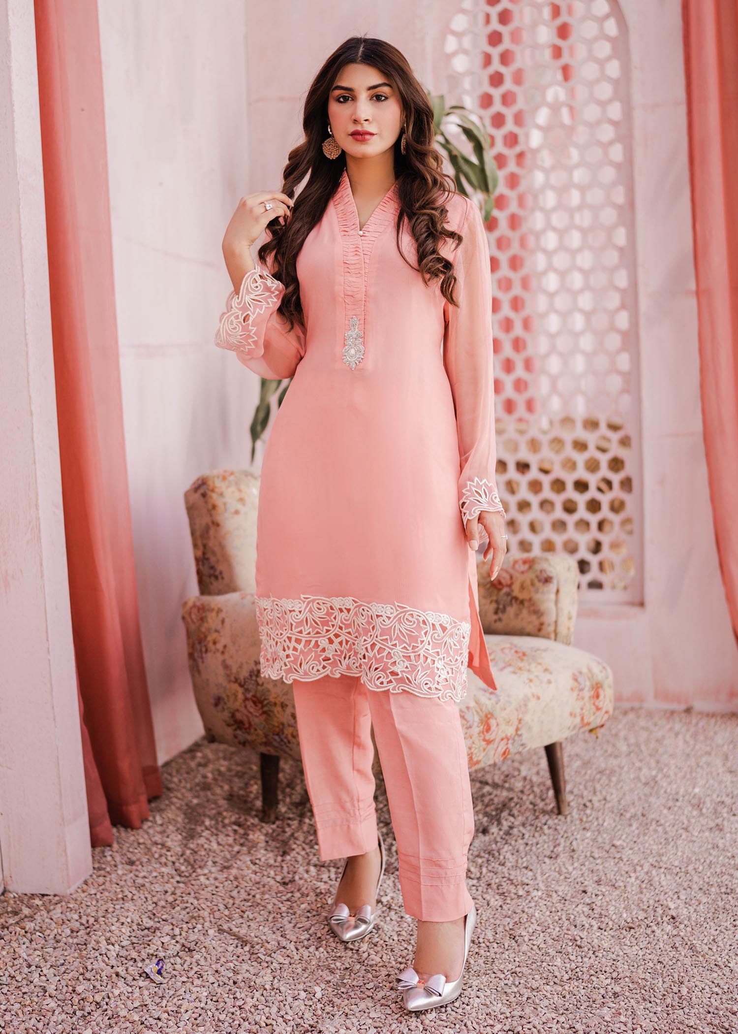 Manaal Arfeen Pretty Pink