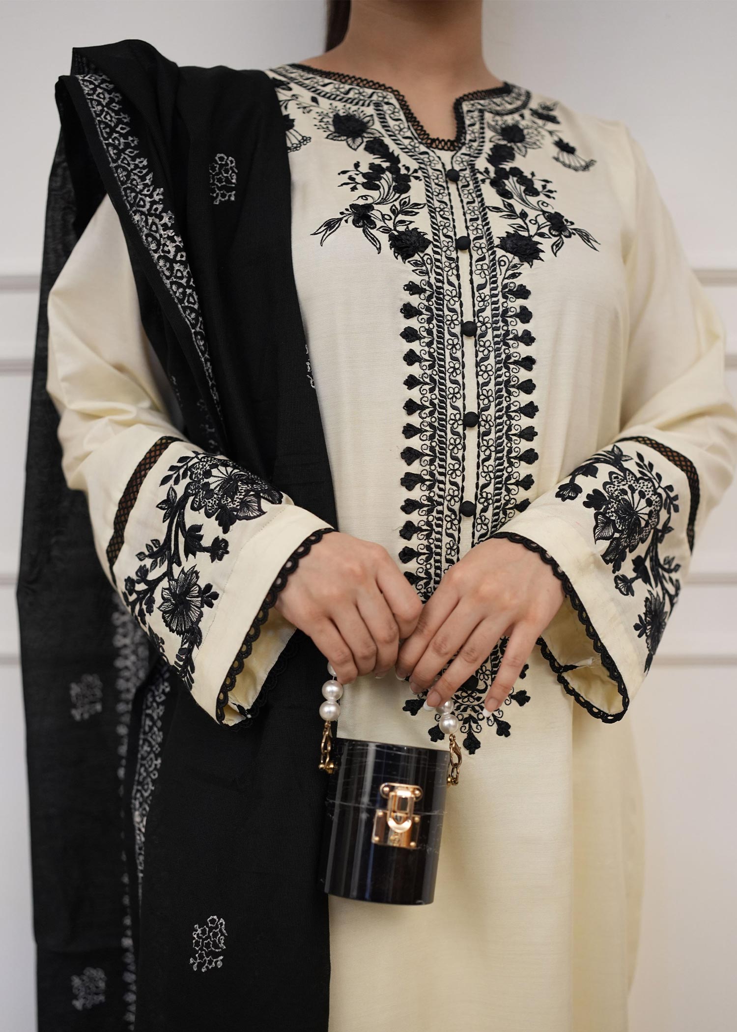 Maroon By Iqra Chaudhry VAINILLA OFF WHITE Women 3pcs