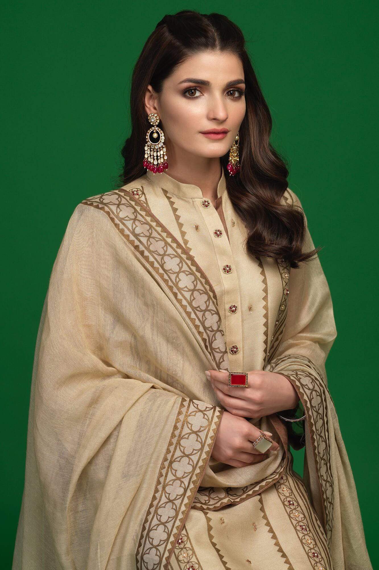 Zaaviay Zehnish (Three Piece) Women 3pcs