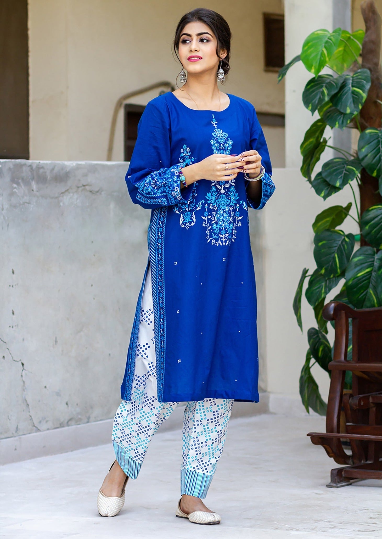 Eraj Hussain Cerulean Bluebells Women 2pcs