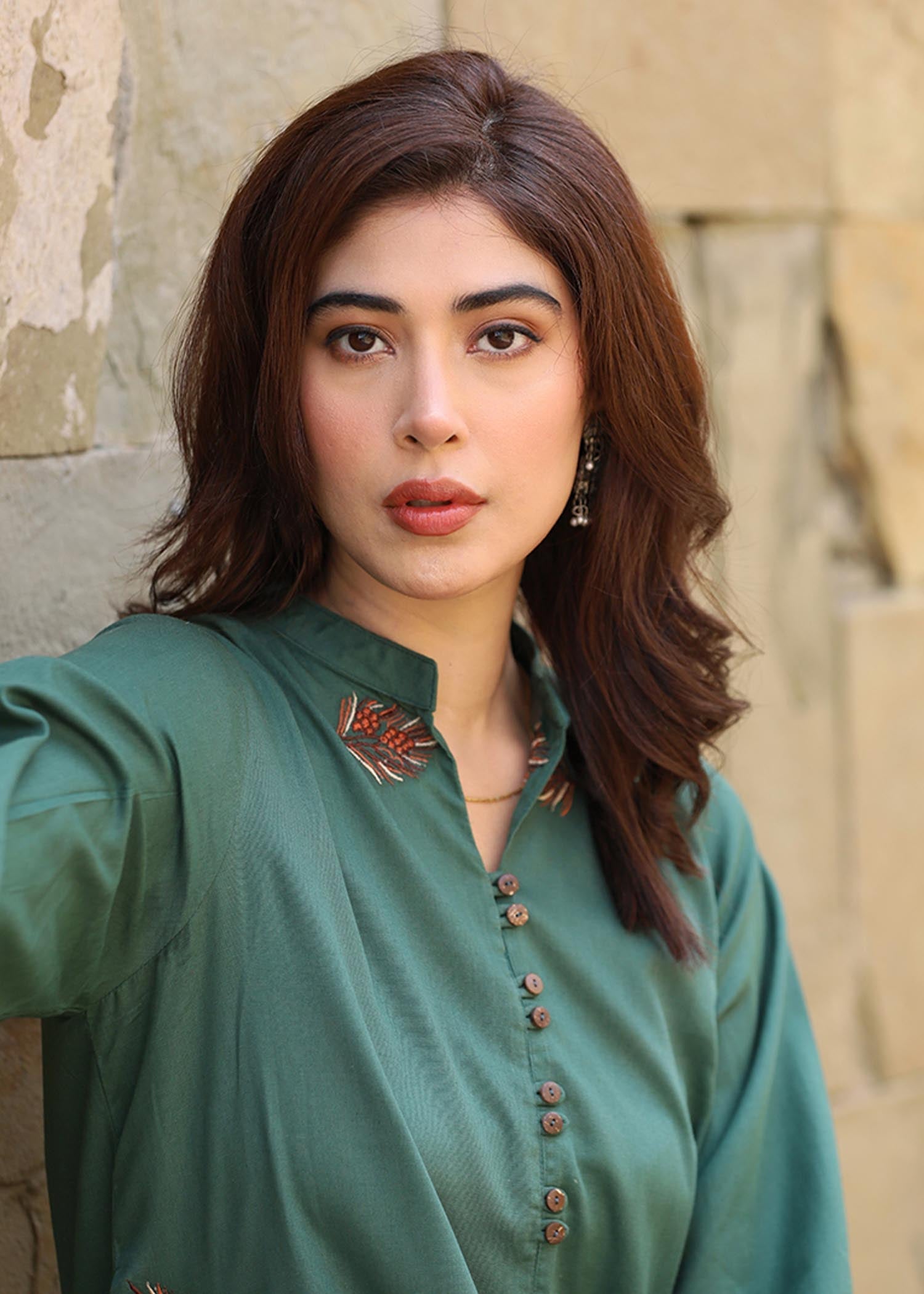 Aks-e-Jahan CONIFER Women 2pcs