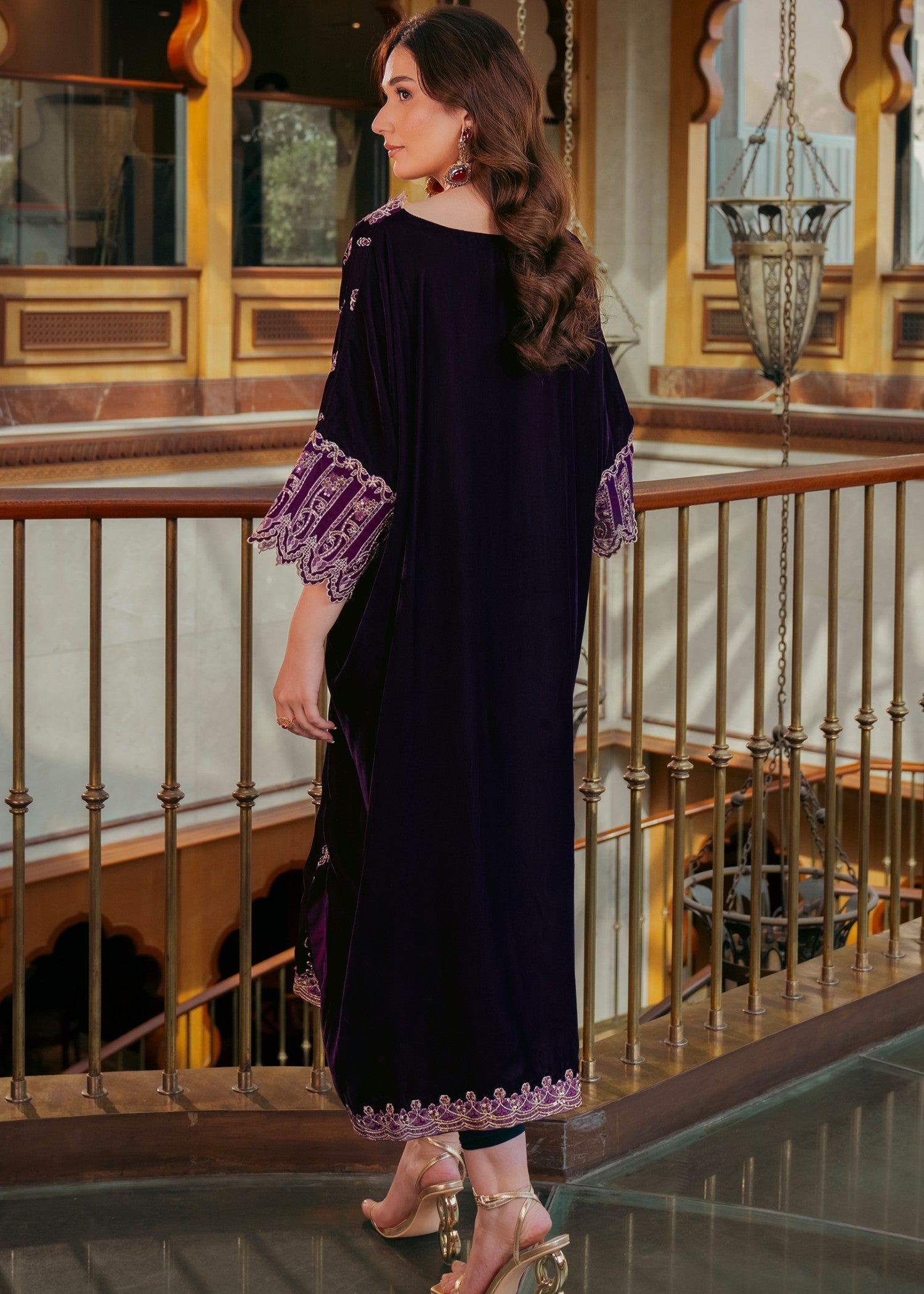 Kross Kulture Kaftan Embroidered Velvet 1185 Women 1pcs