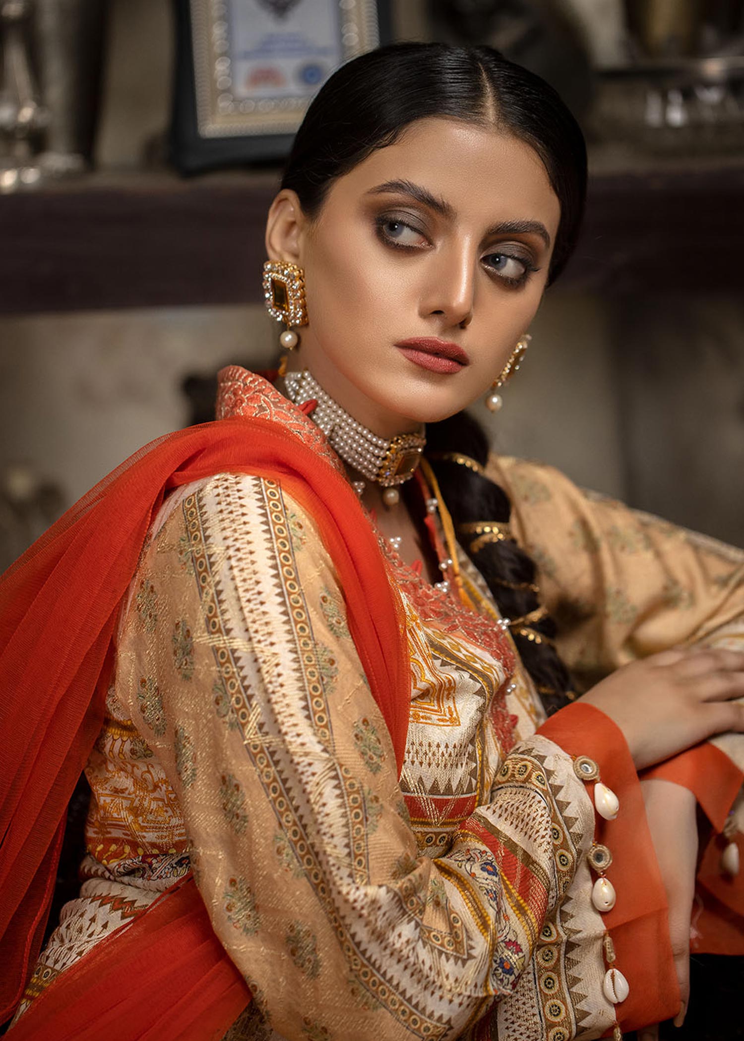 Madame Embroidered Jacquard Suit 2518 Women 3pcs