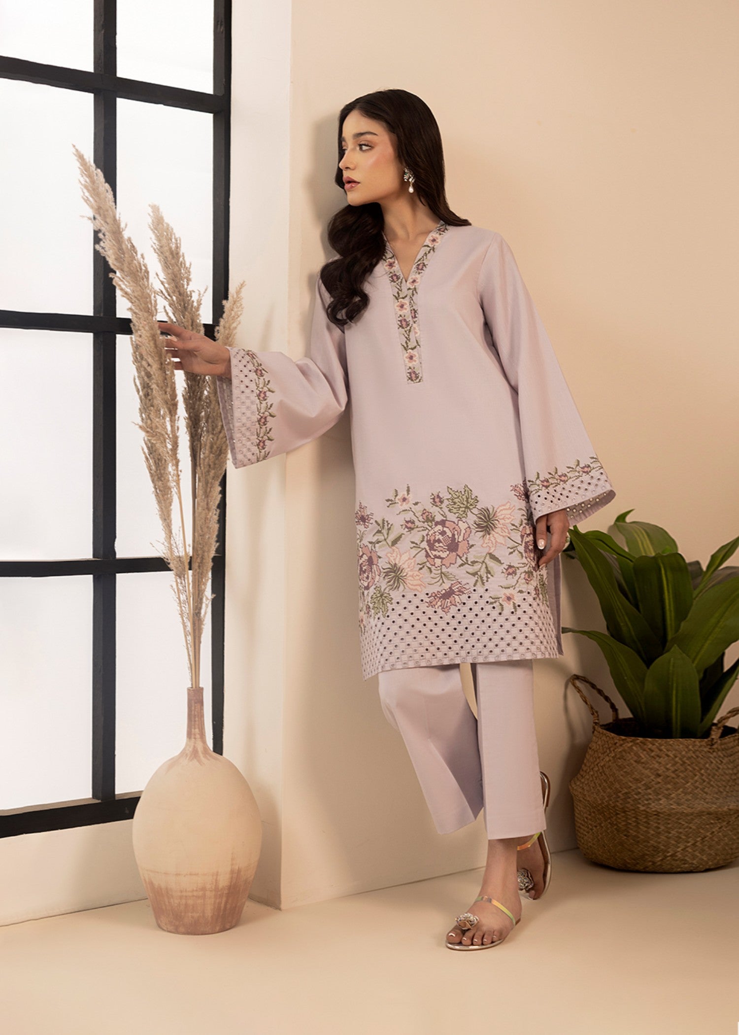 Cinq Apparel Laven Women 2pcs