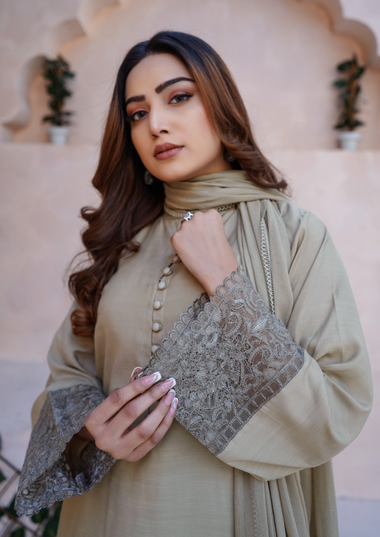 Yolo Pret Embroidered Raw Silk with Farshi Shalwar with Chiffon Embroidered Bordered Dupatta JASHAN S25 0040 Women 3pcs