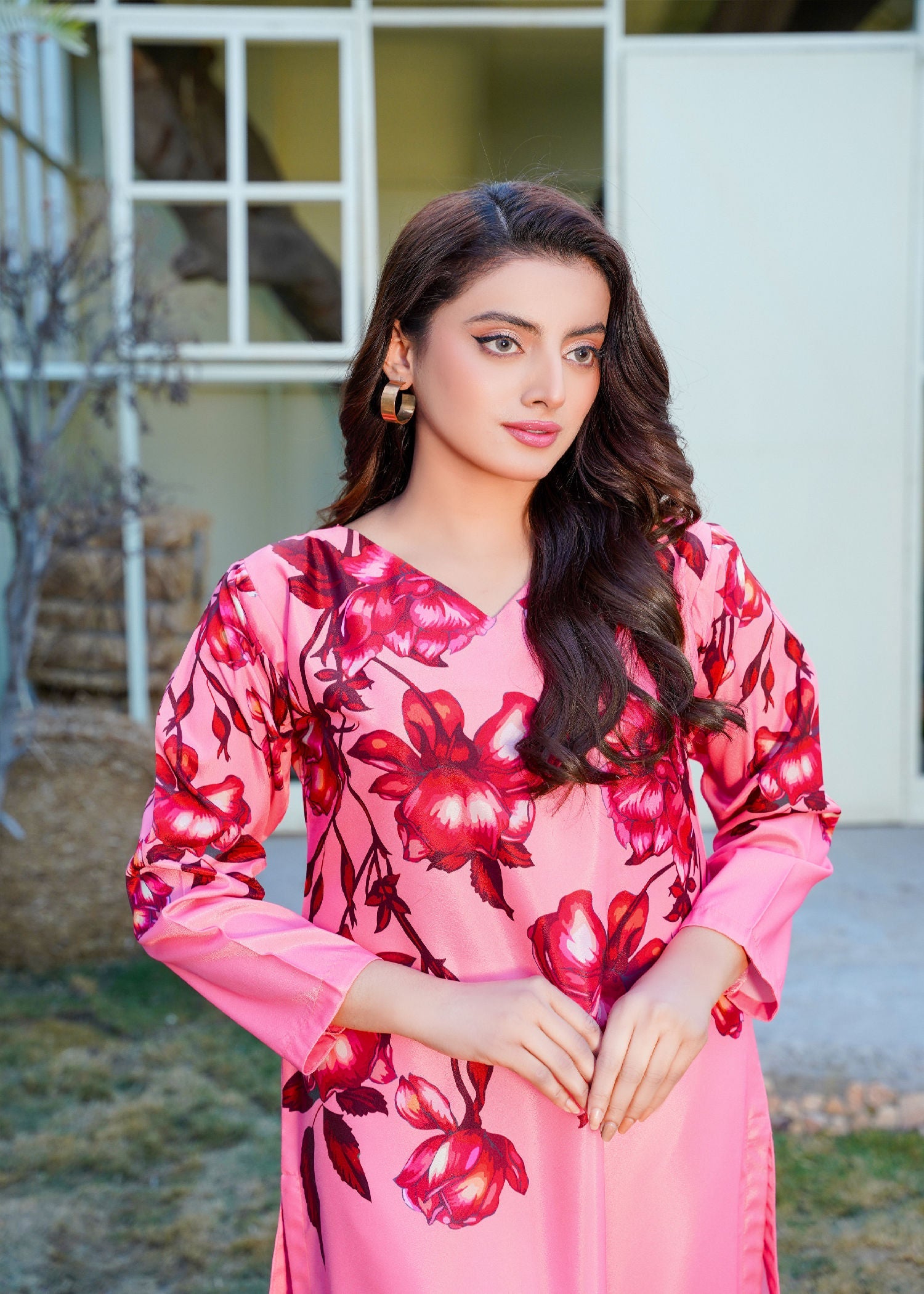 Athena Apparels Lumina: Pink Long Shirt With Red Floral Work 394 Women 1pcs