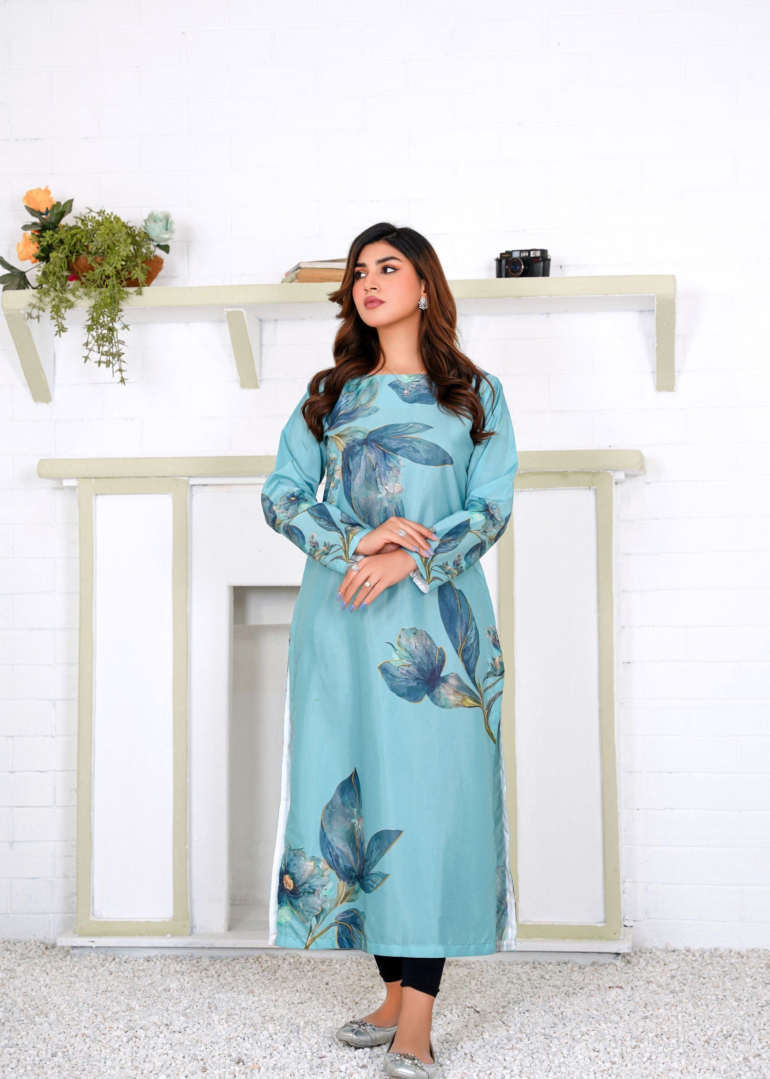 Athena Apparels Jada: Pacific Blue Color Long Shirt With A Touch Of Flower 387 Women 1pcs