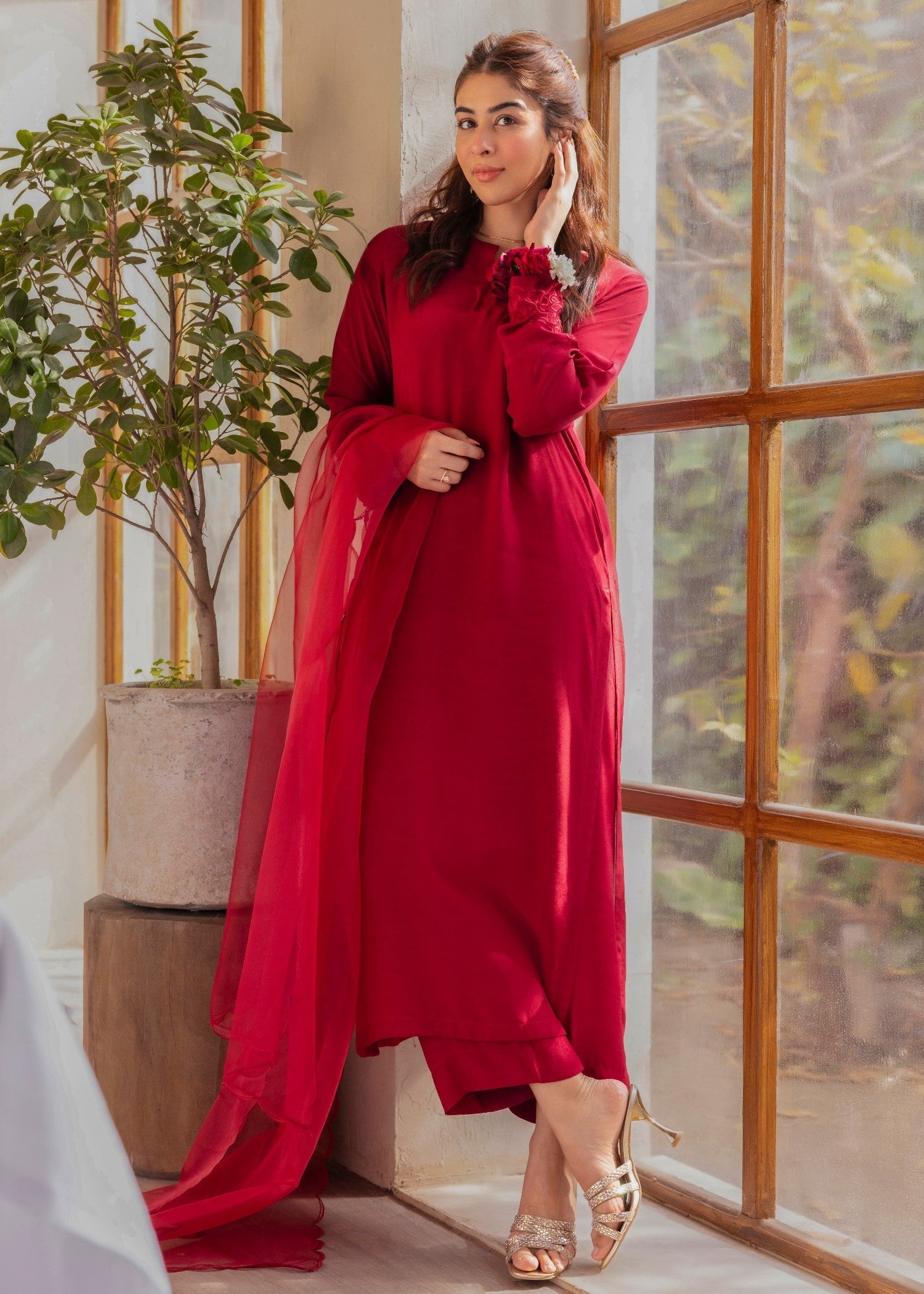 Edowlark Maroon Embroidered Raw Silk Suit Women 4pcs