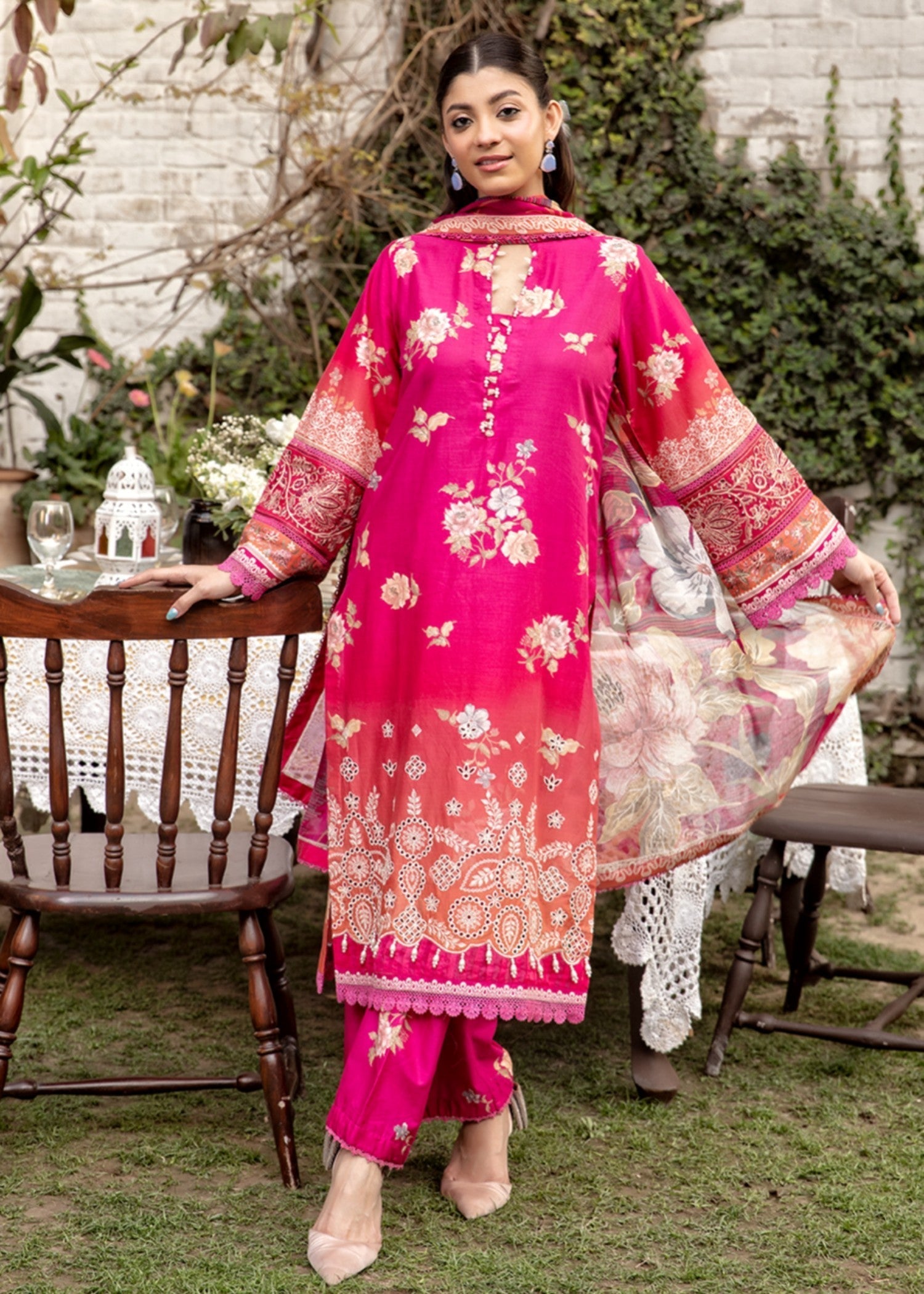 Meerak Pret ZAIBUNNISA PRET Women 3pcs