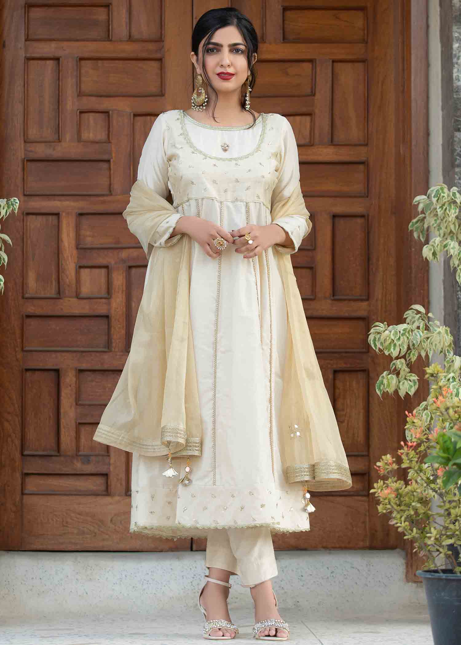 Nuqsh NRA 009 Ivory Kalidaar Pishwas Women 3pcs
