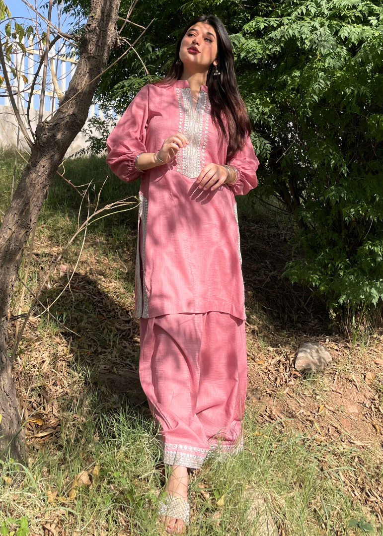 Haya'S Creation Embroidered Tea Pink Tarkashi Lawn with Farshi Shalwar Women 2pcs