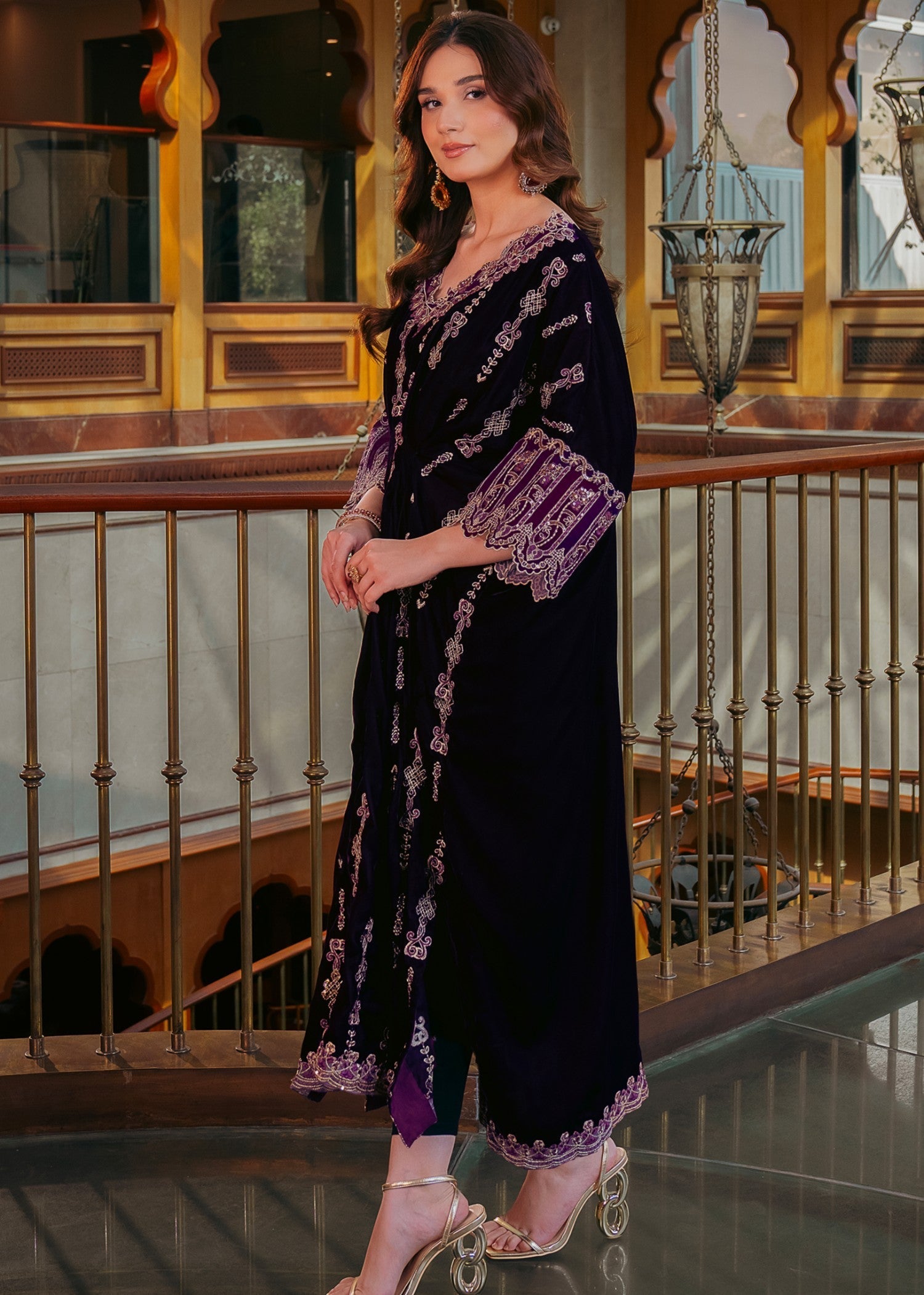 Kross Kulture Kaftan Embroidered Velvet 1185 Women 1pcs